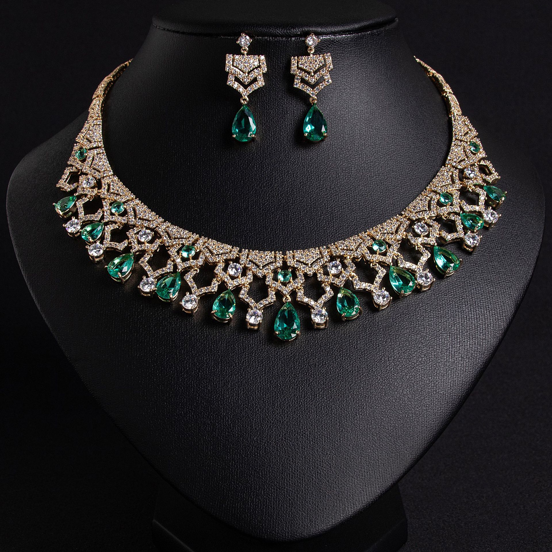 Zircon jewelry set