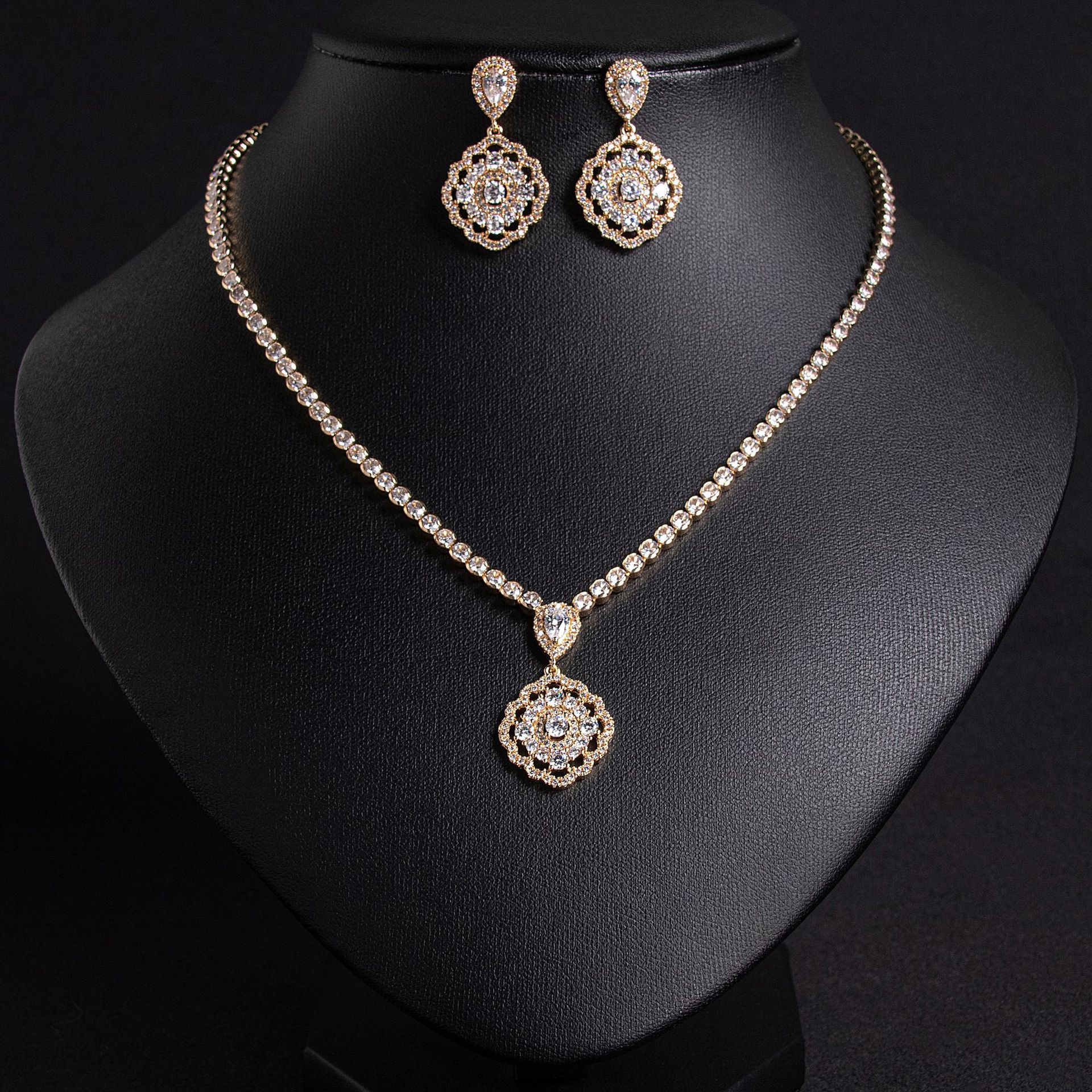 Zircon jewelry set