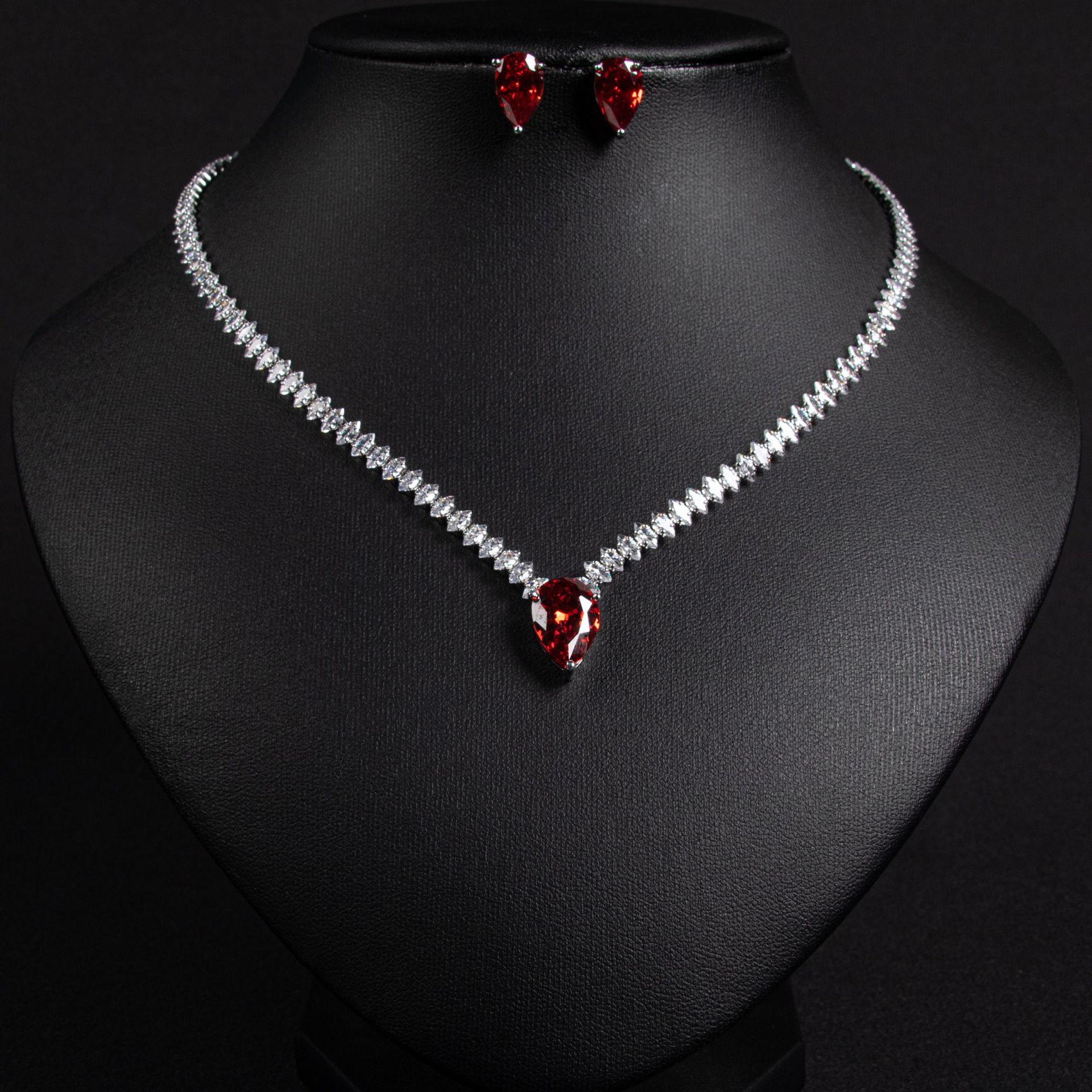 Zircon jewelry set