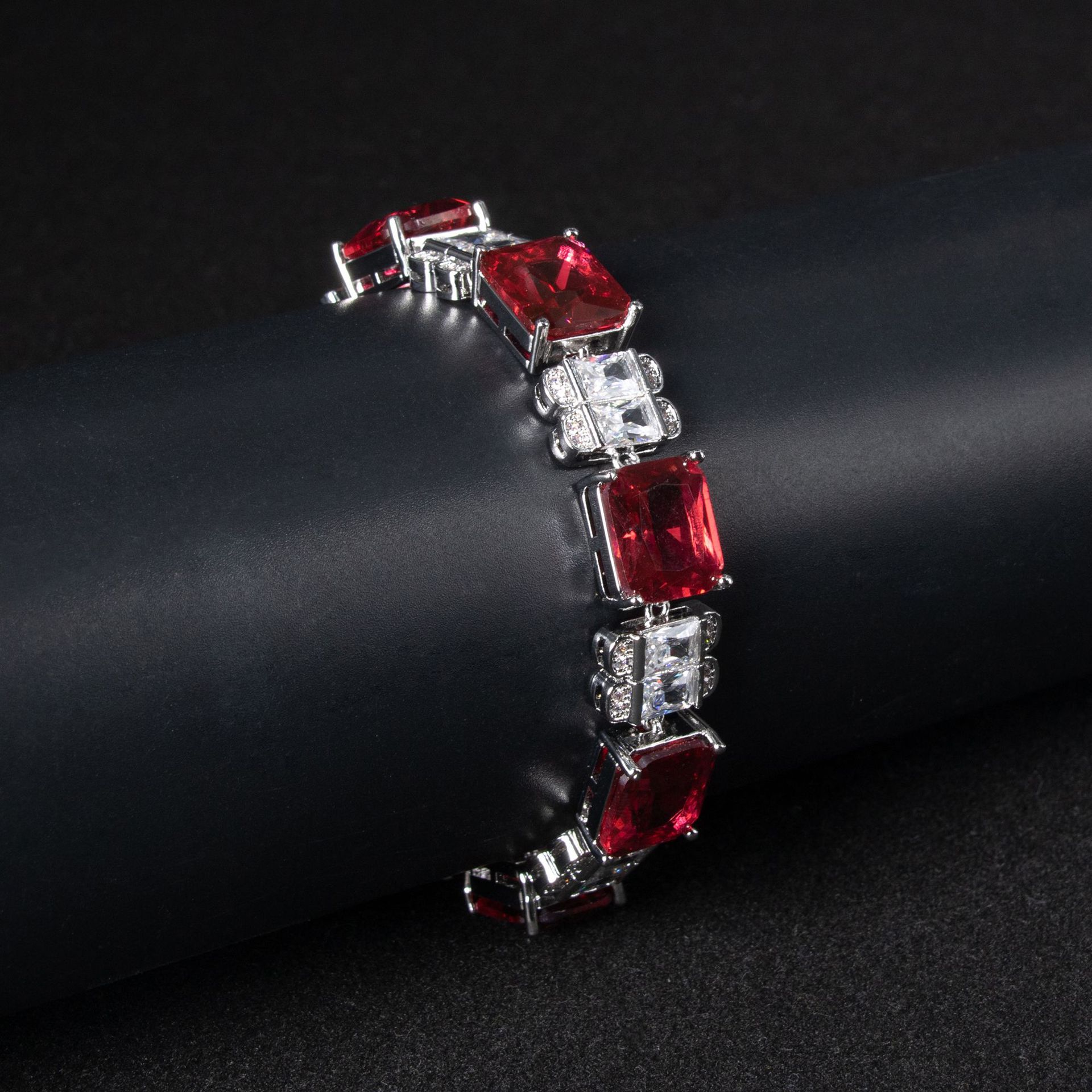 New hot selling zircon bracelet