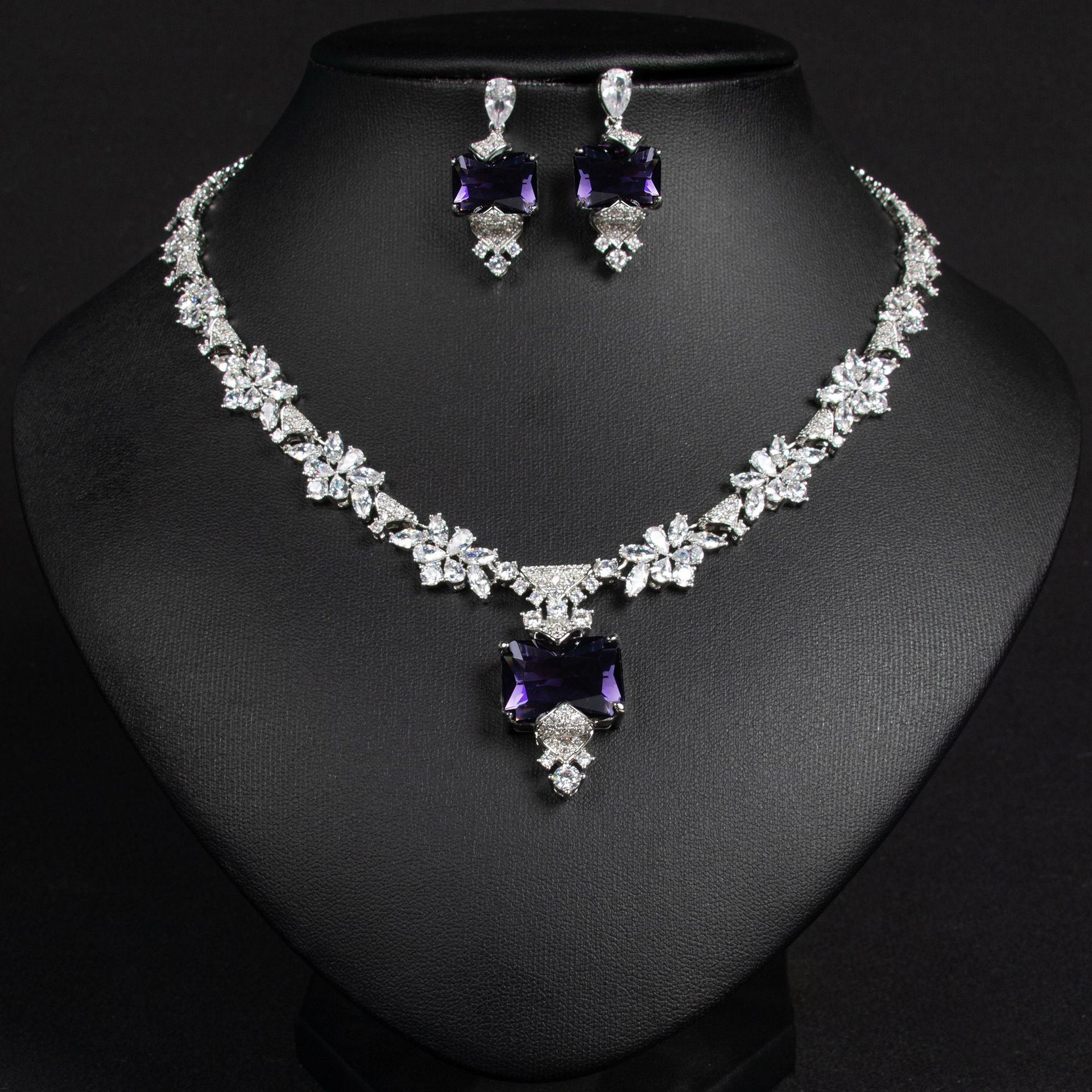 Zircon jewelry set