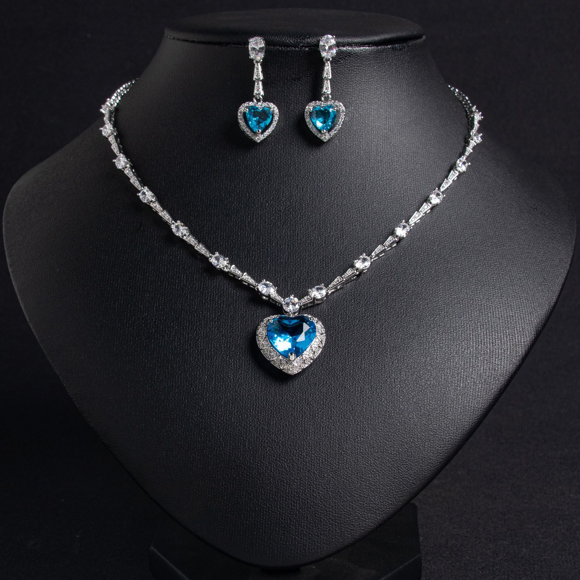 Zircon jewelry set