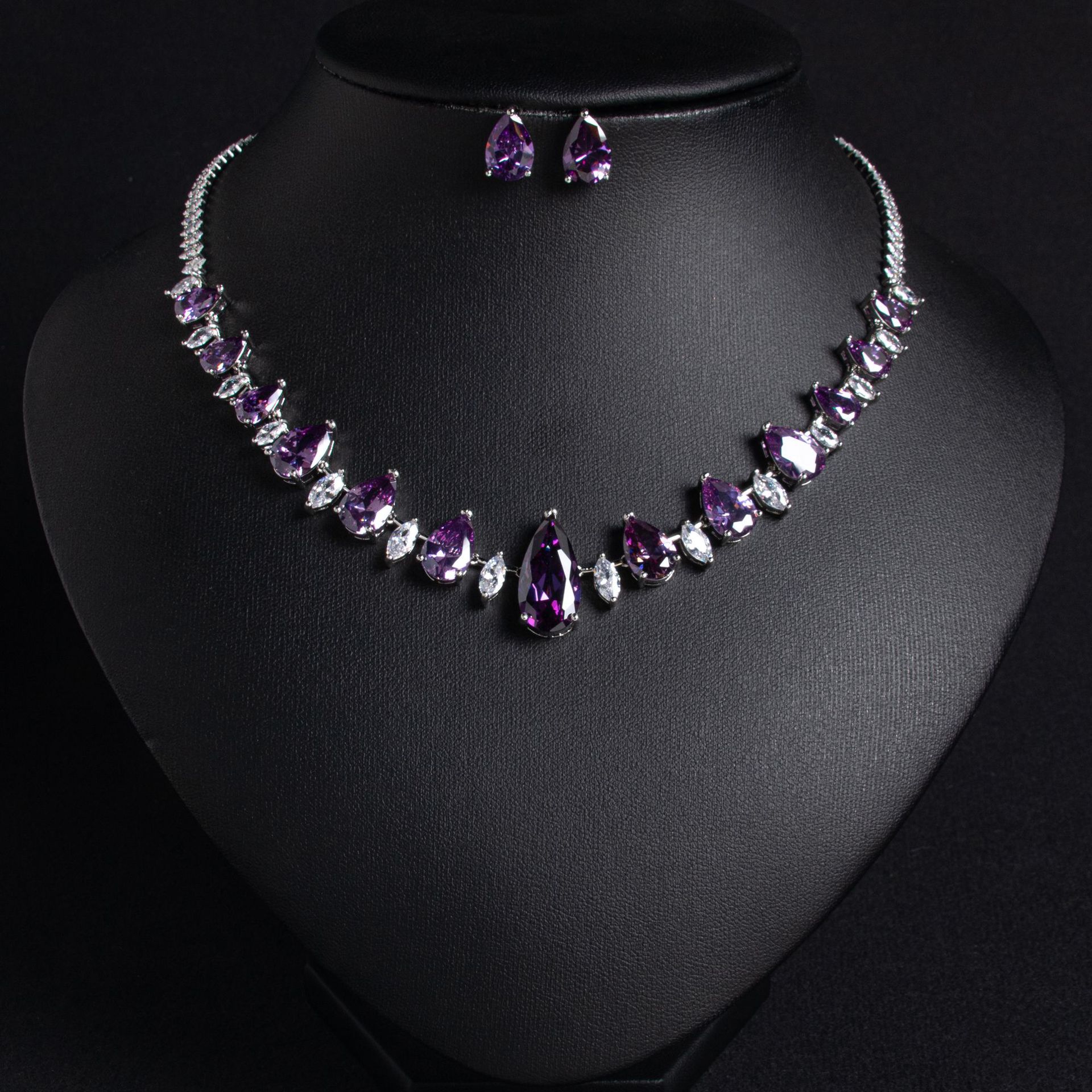 Zircon jewelry set