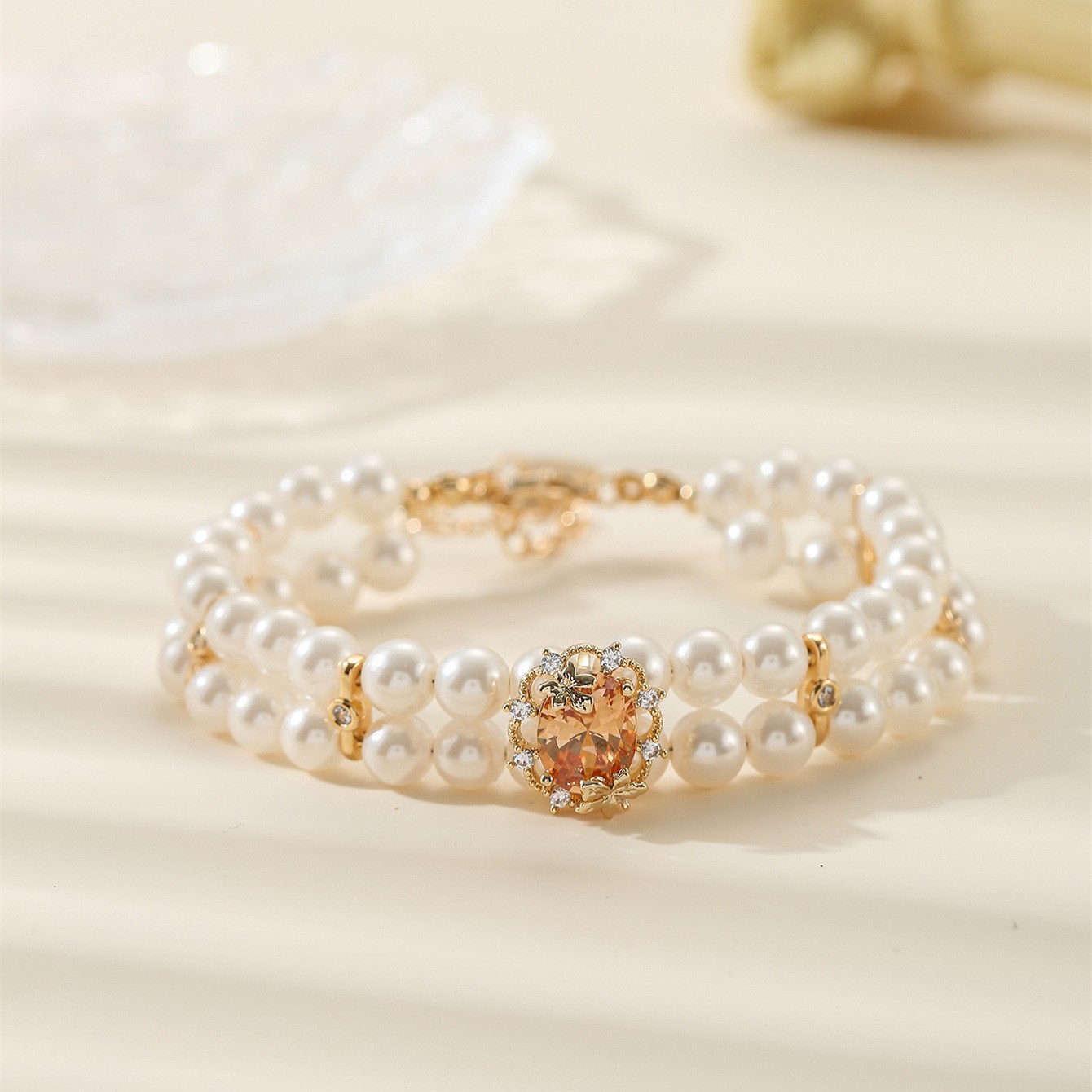 New elegant zircon bracelet