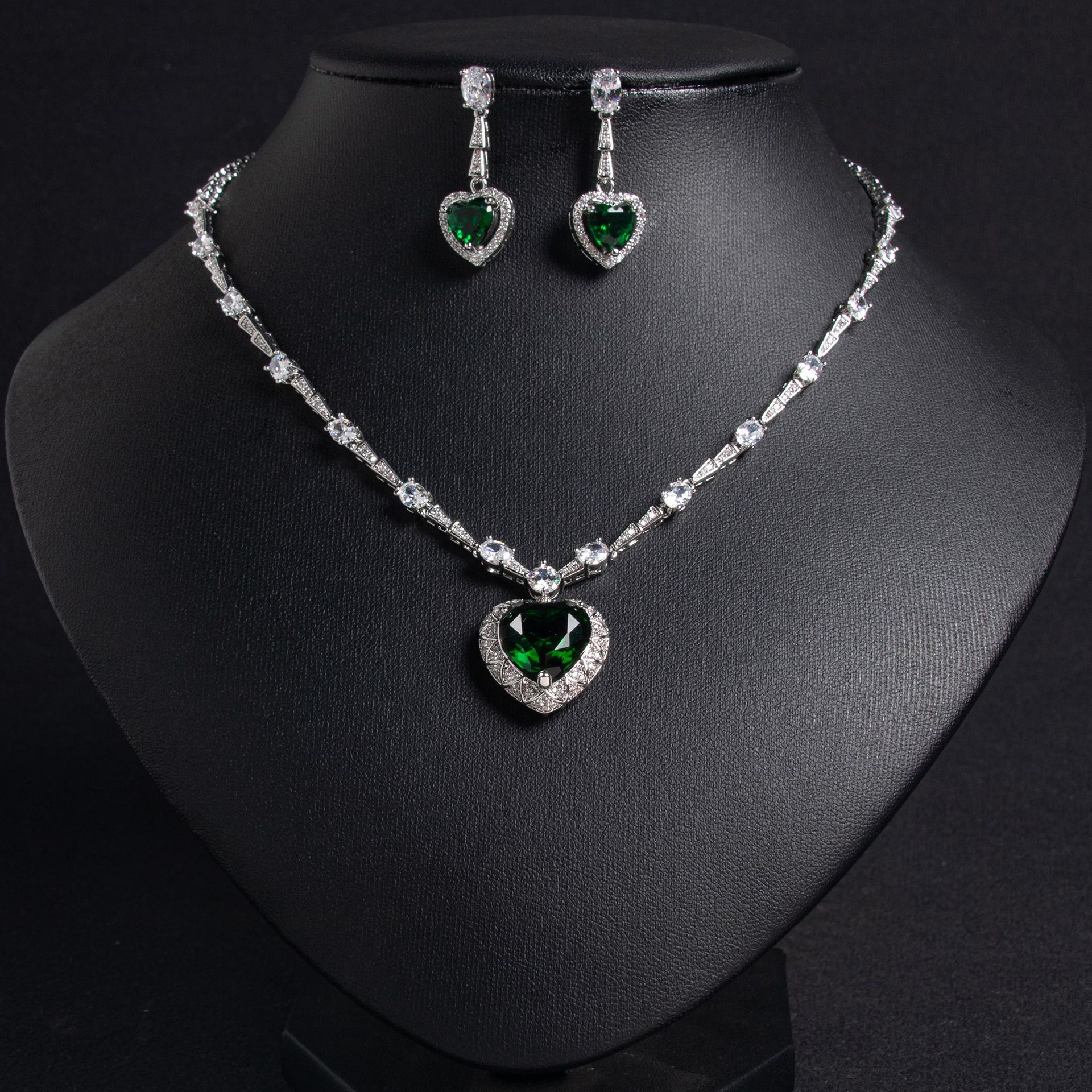 Zircon jewelry set