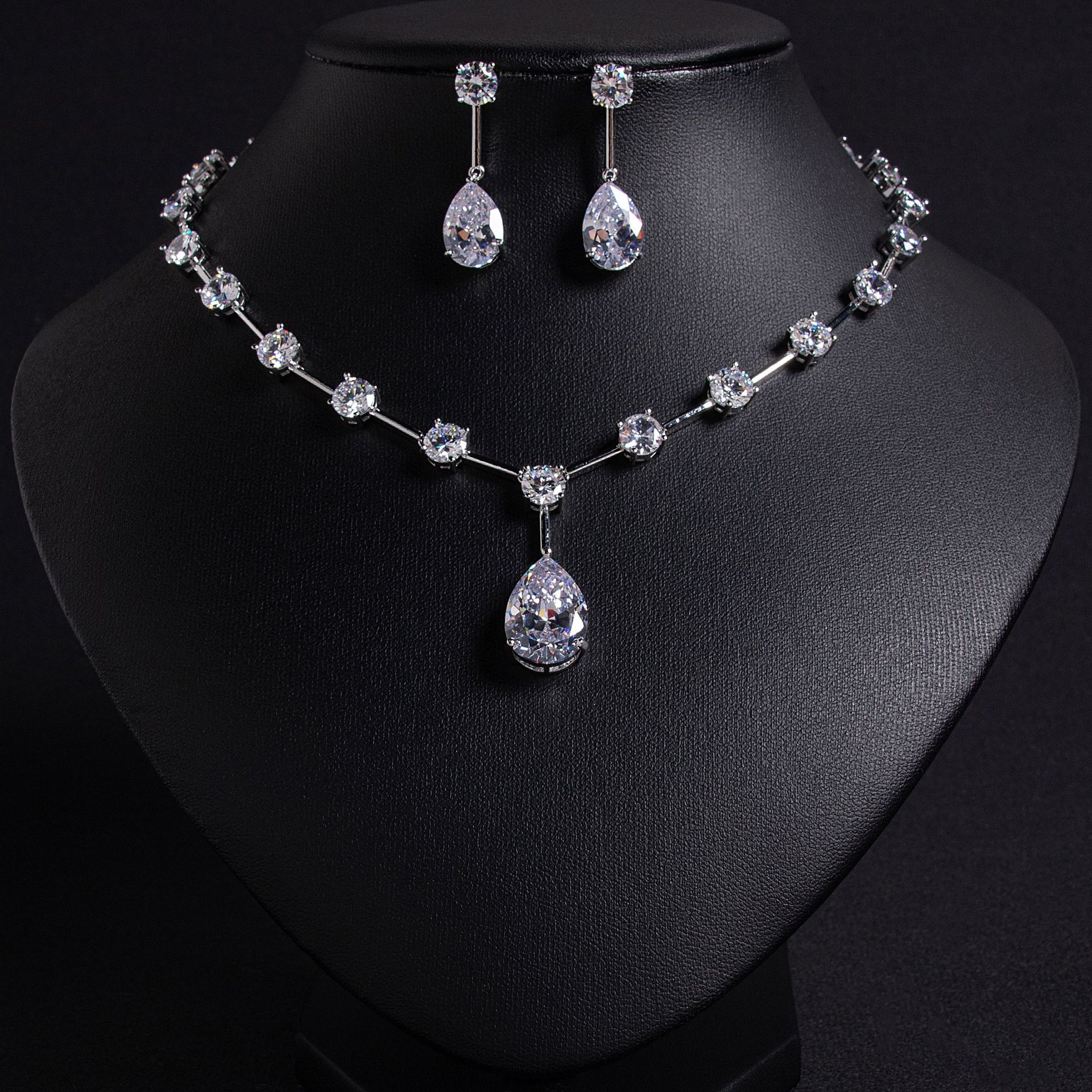 Zircon jewelry set