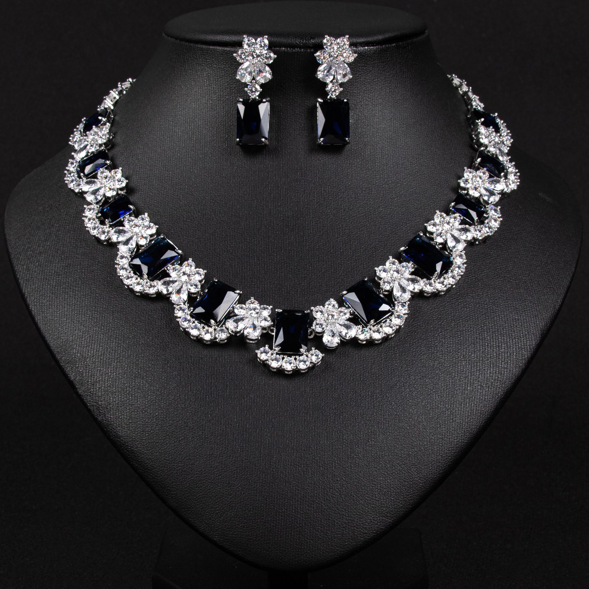 Zircon jewelry set