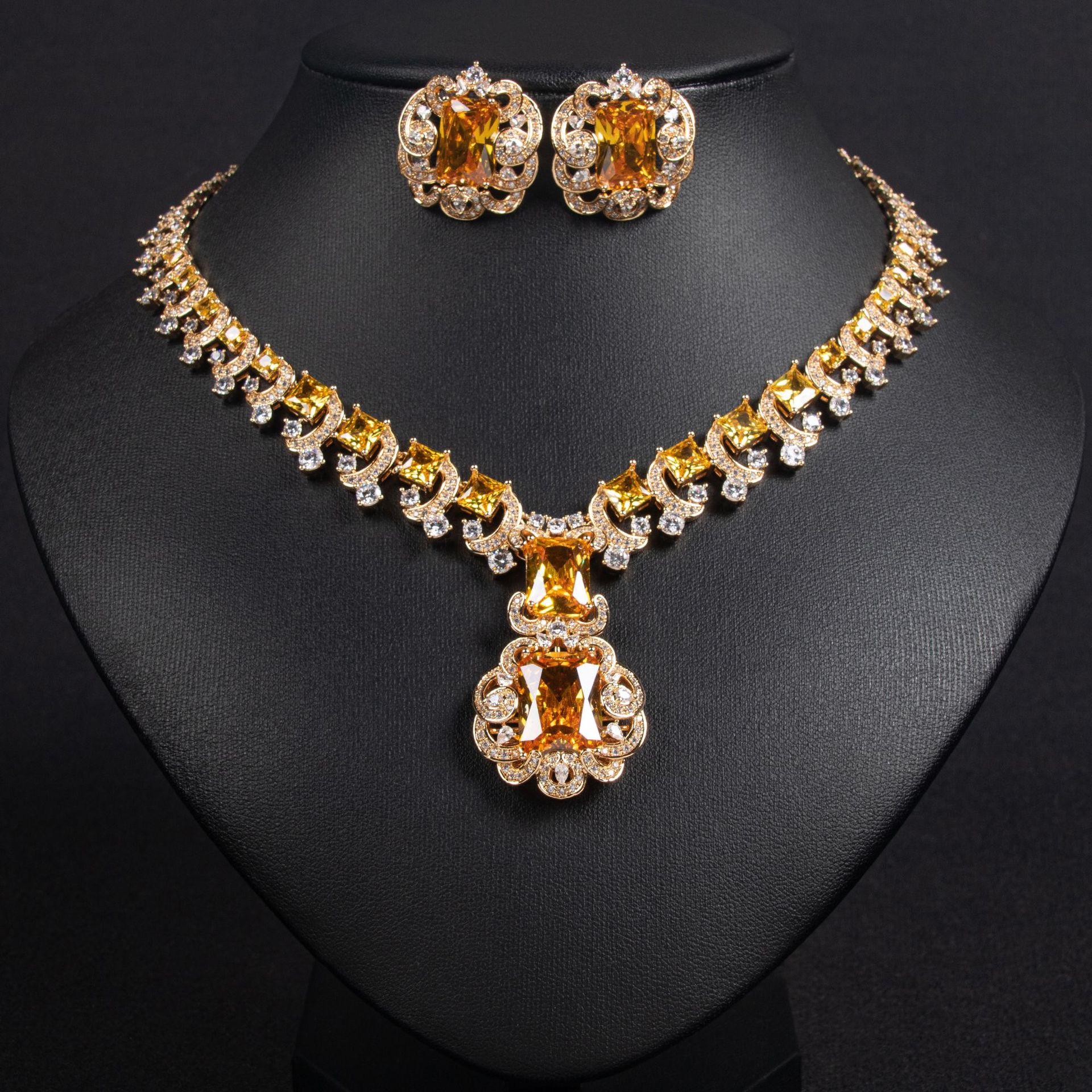 New elegant zircon jewelry set