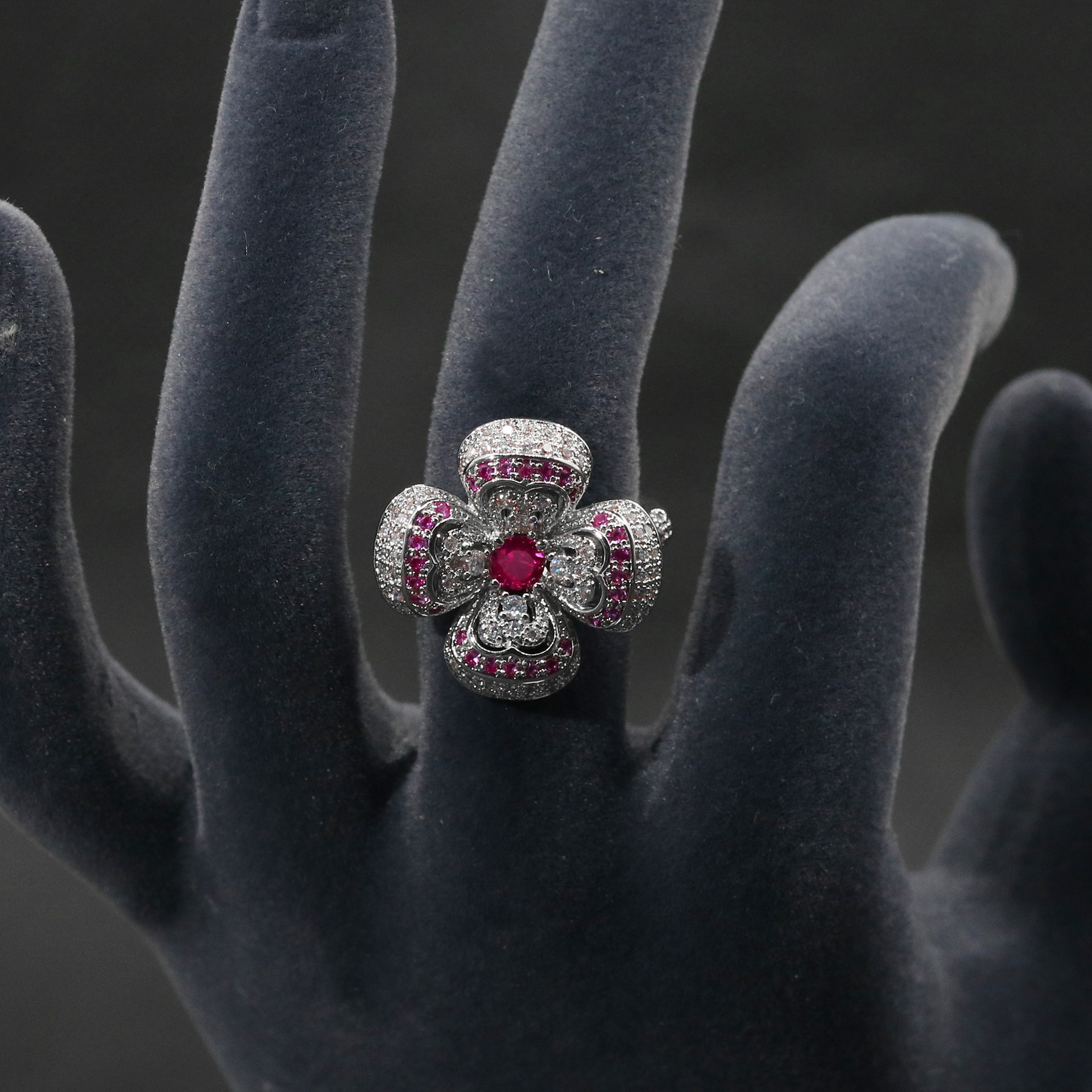 New high quality elegant flower zircon ring