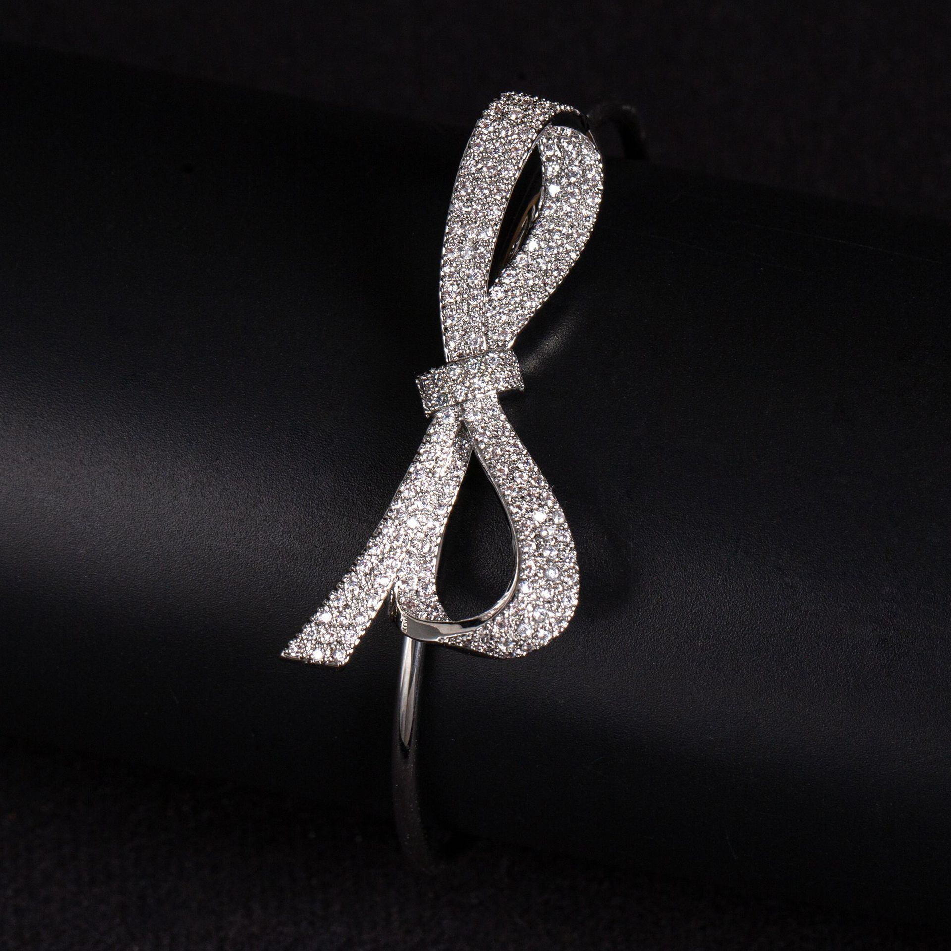 New high quality bowknot zircon bracelet