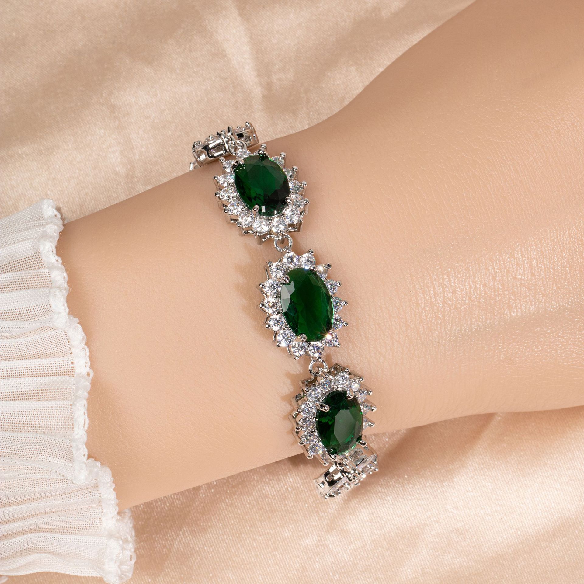 New high quality zircon bracelet