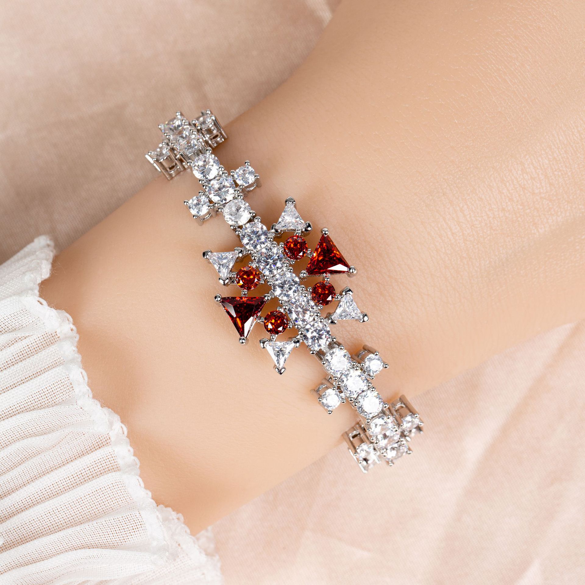 New personalized zircon bracelet