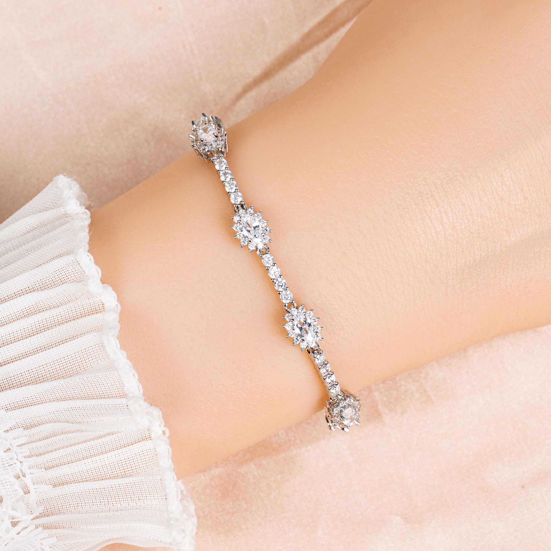 New noble zircon bracelet