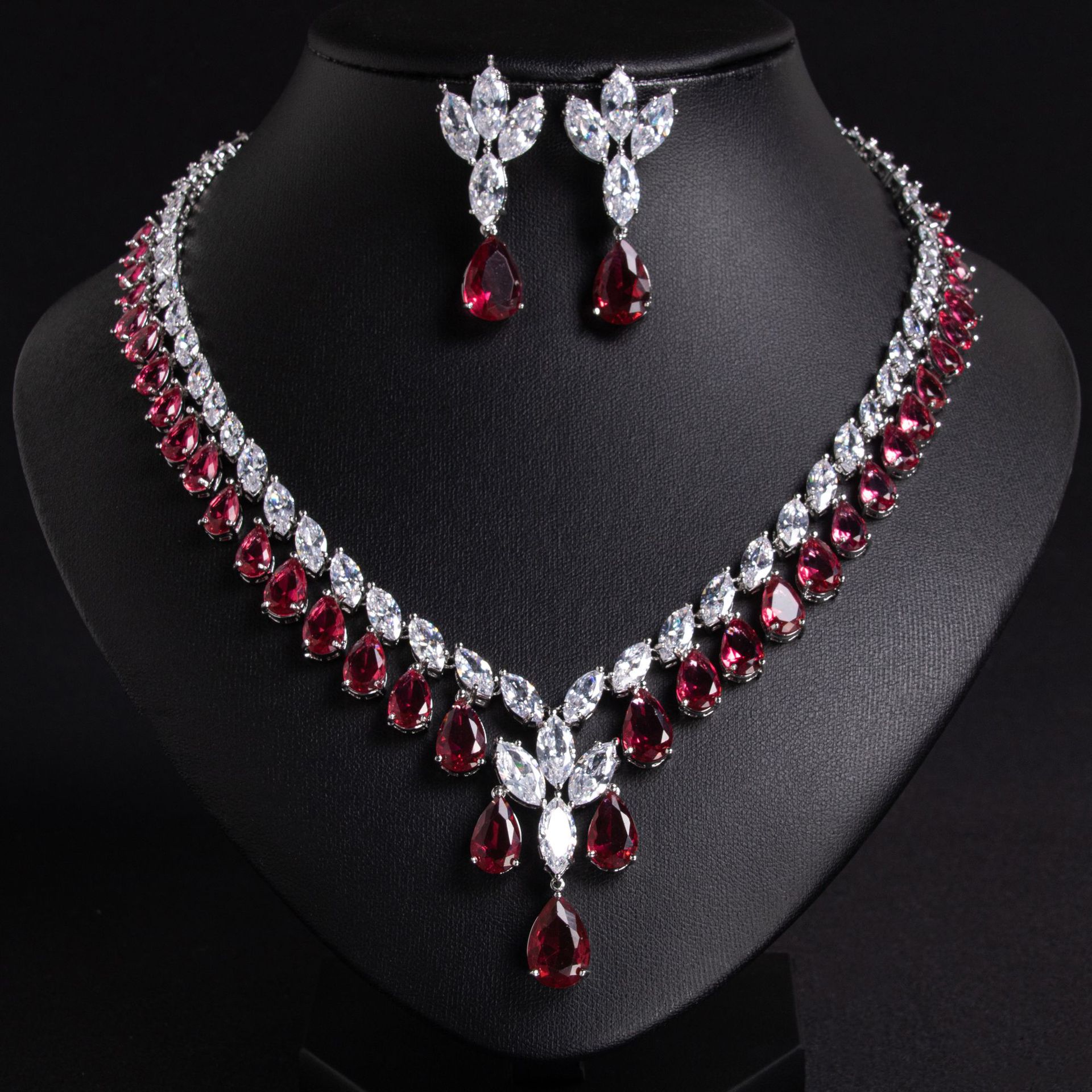 Zircon jewelry set