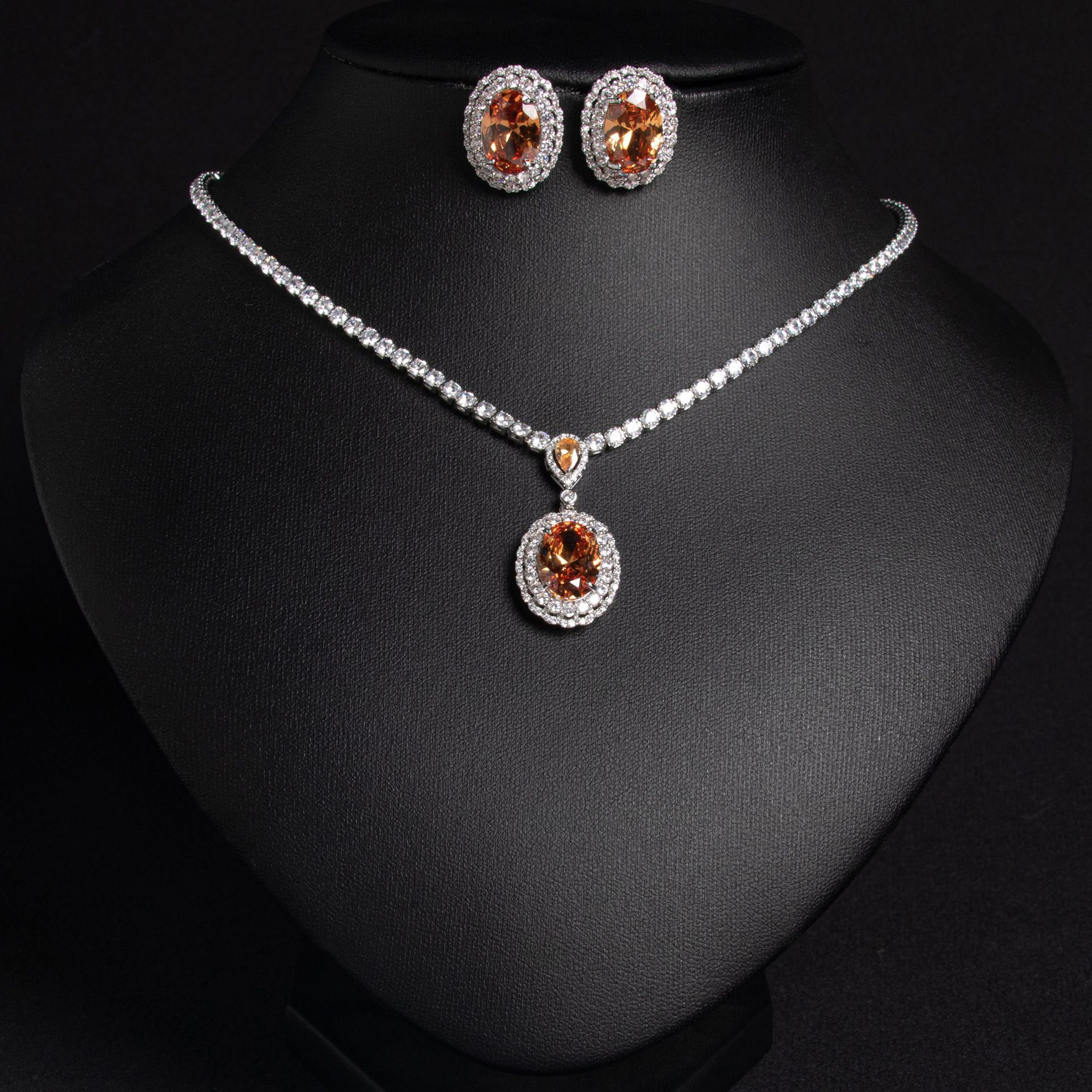 Zircon jewelry set