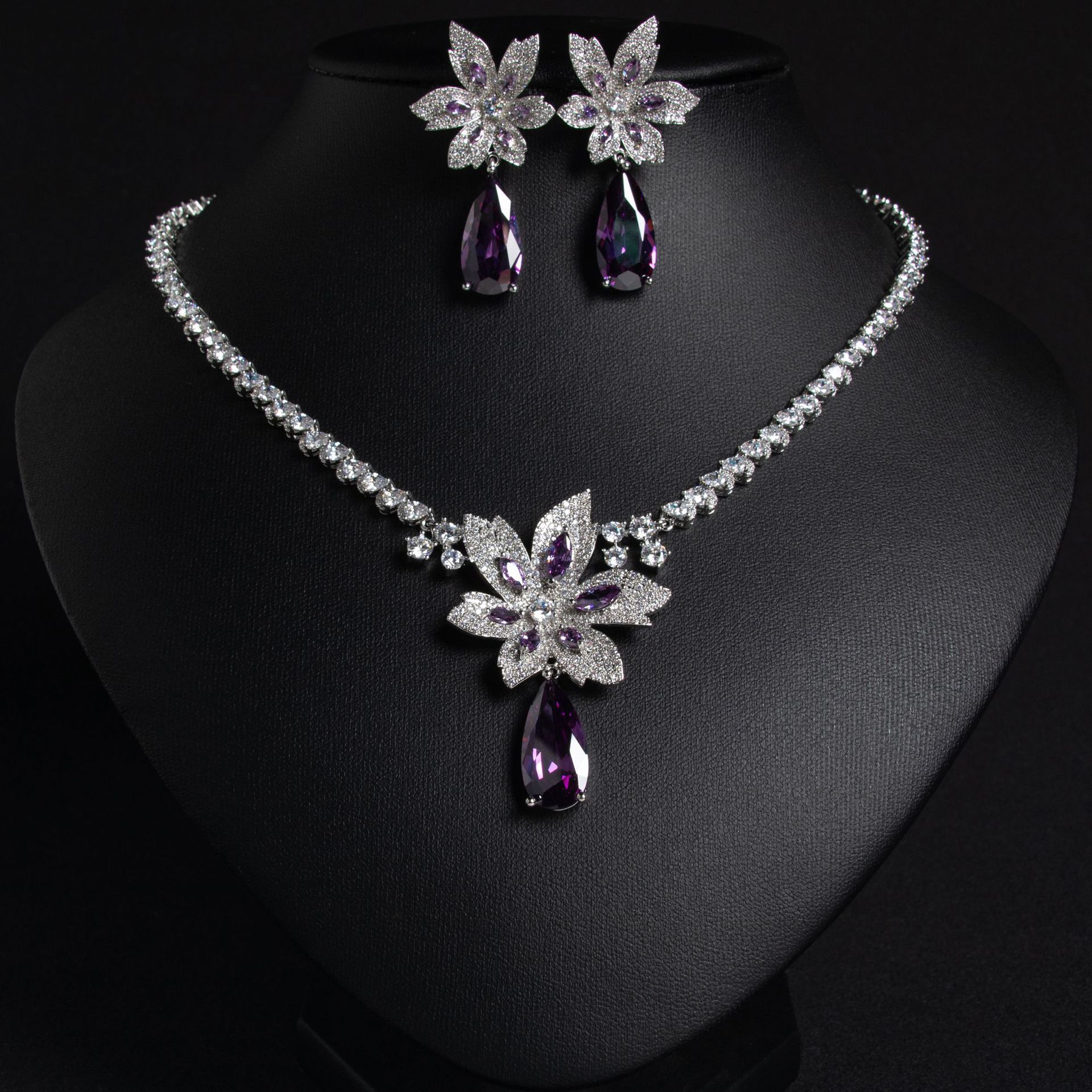 Zircon jewelry set