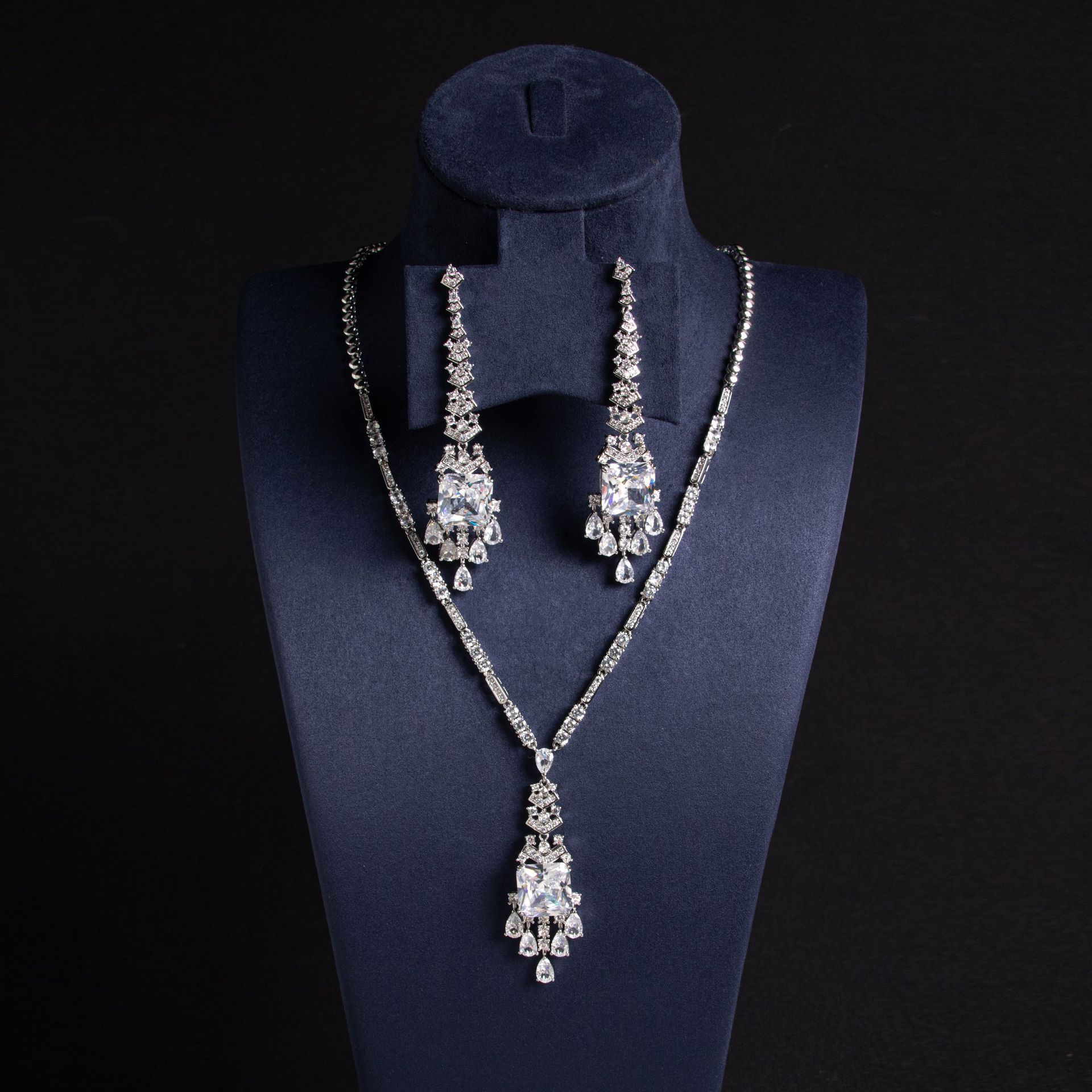 New zircon jewelry sets suitable for weddings