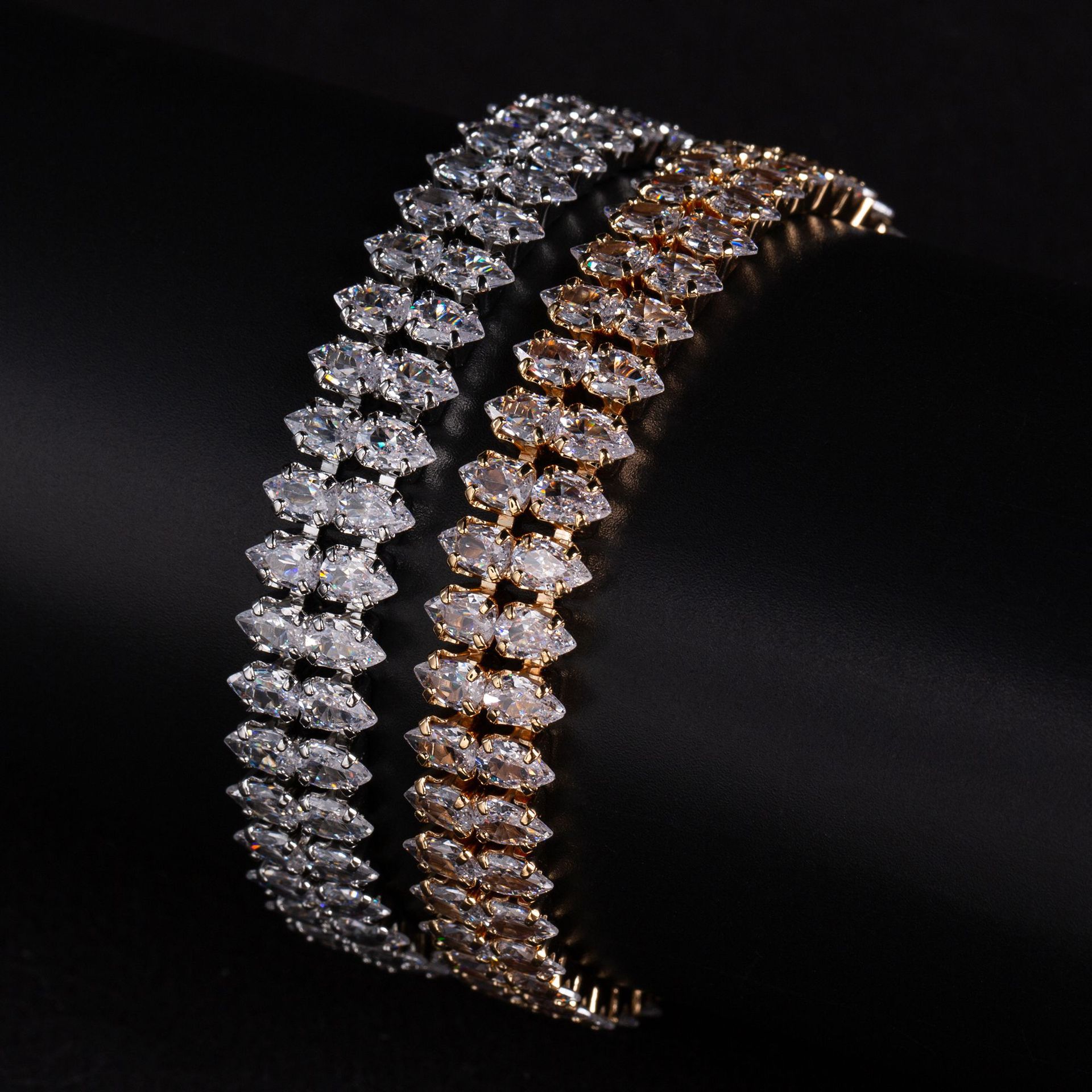 New high quality zircon bracelet