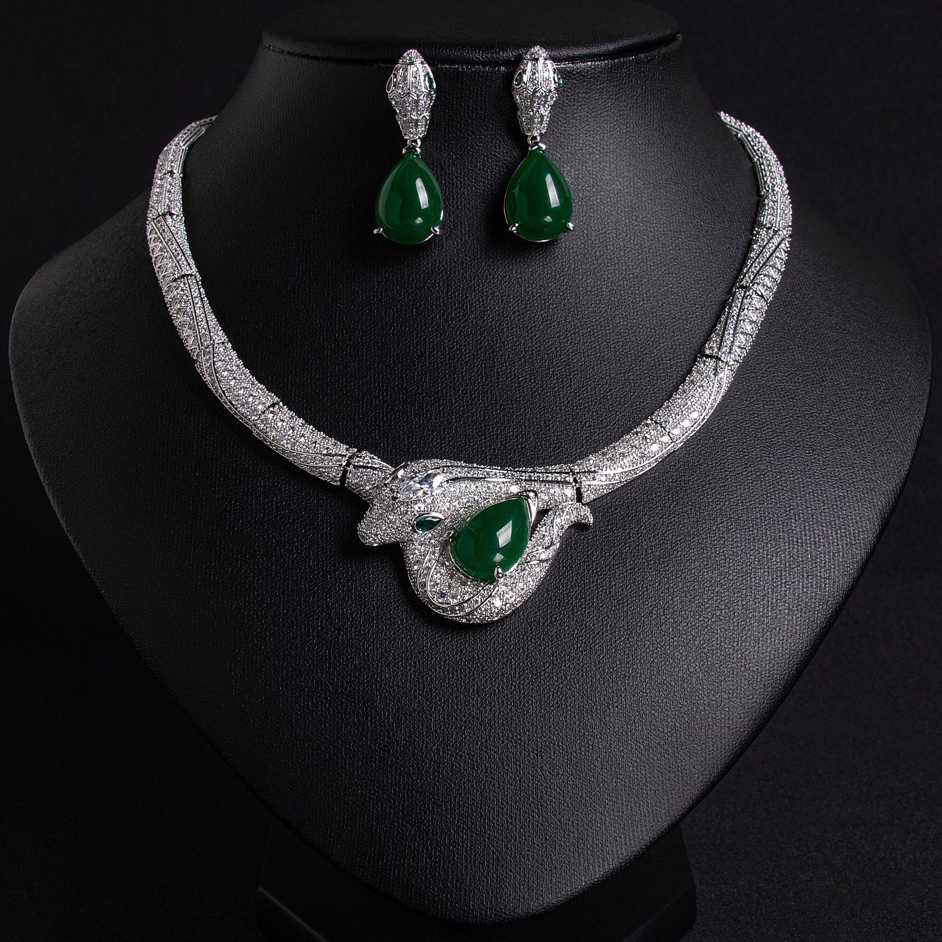 Zircon jewelry set