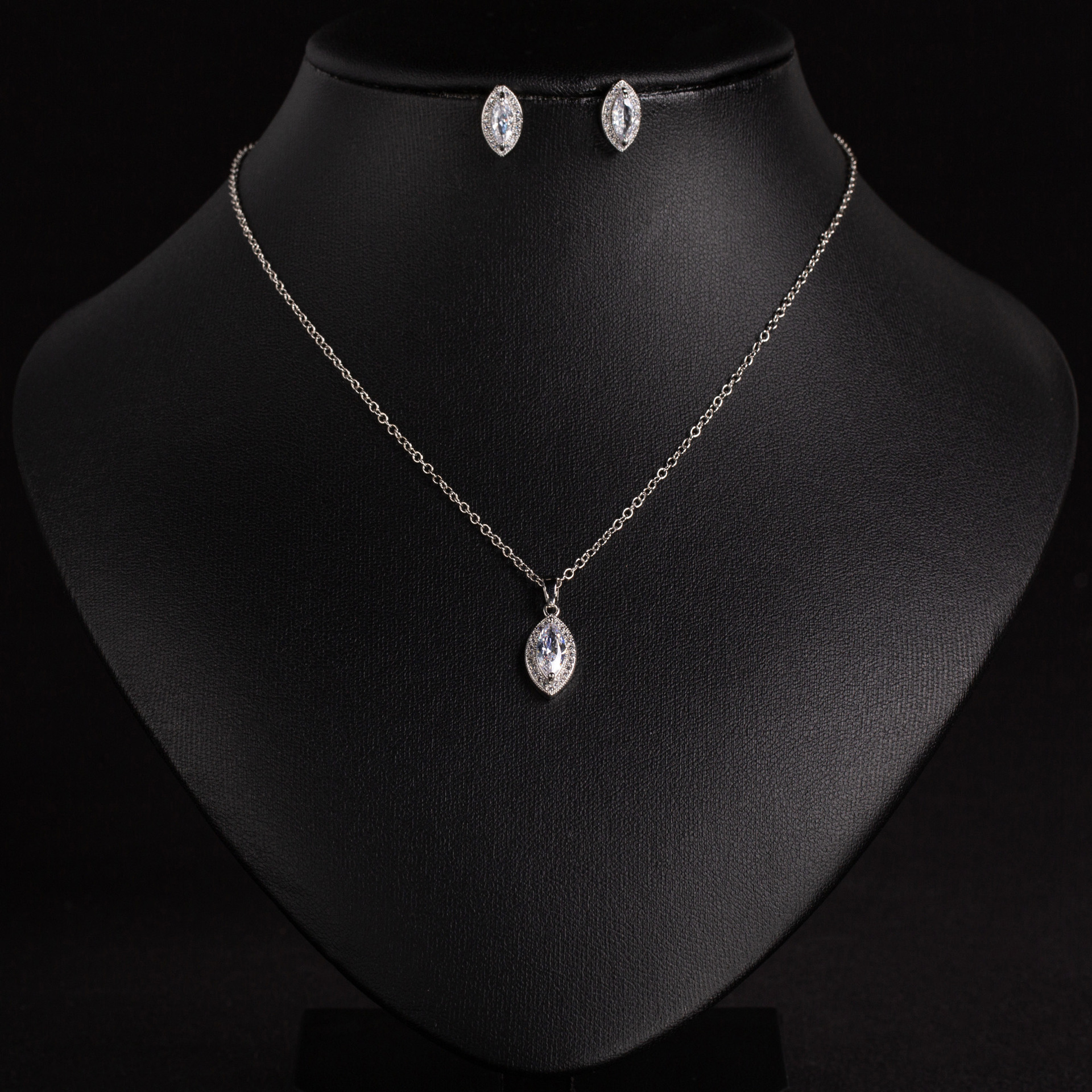 New simple zircon jewelry set
