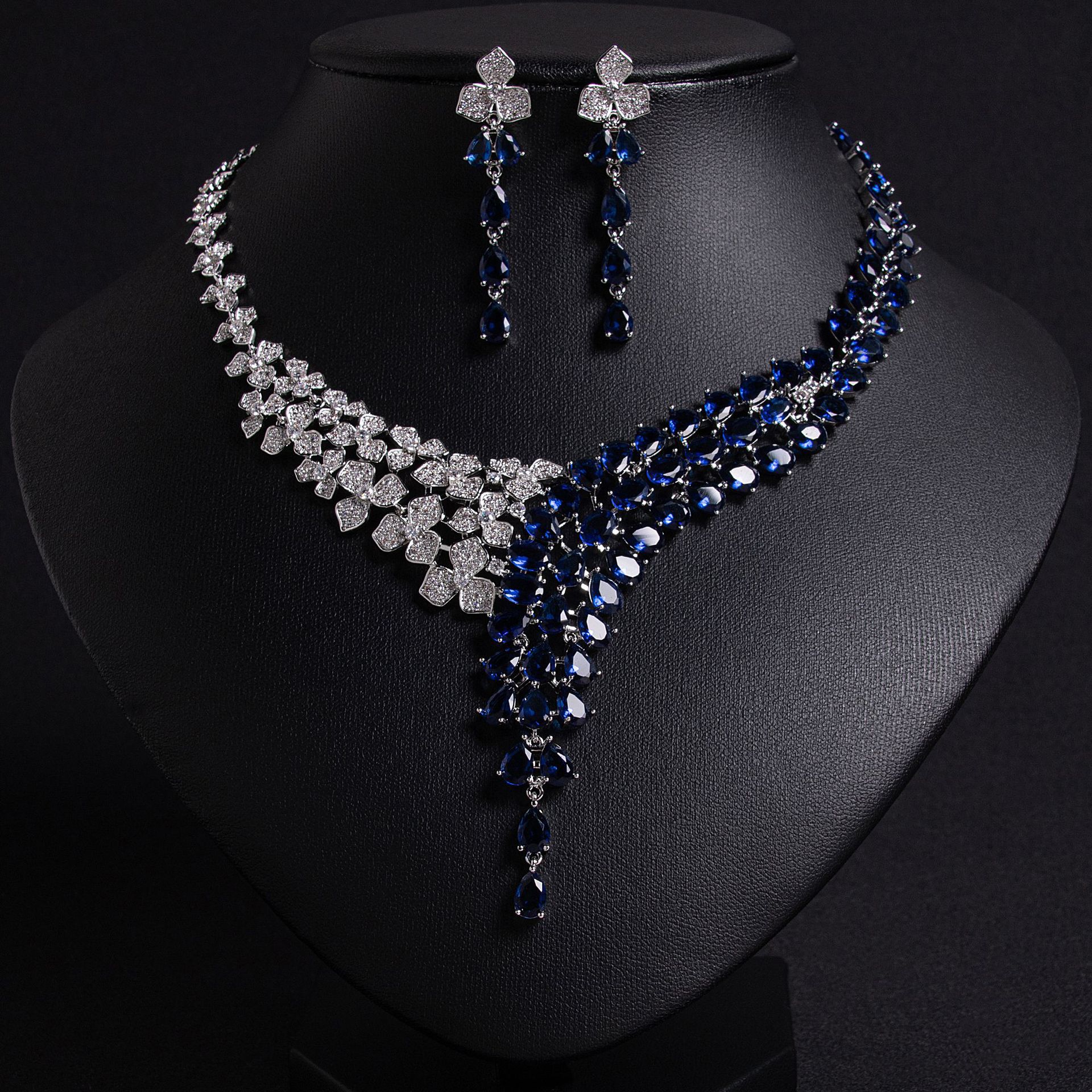 Zircon jewelry set