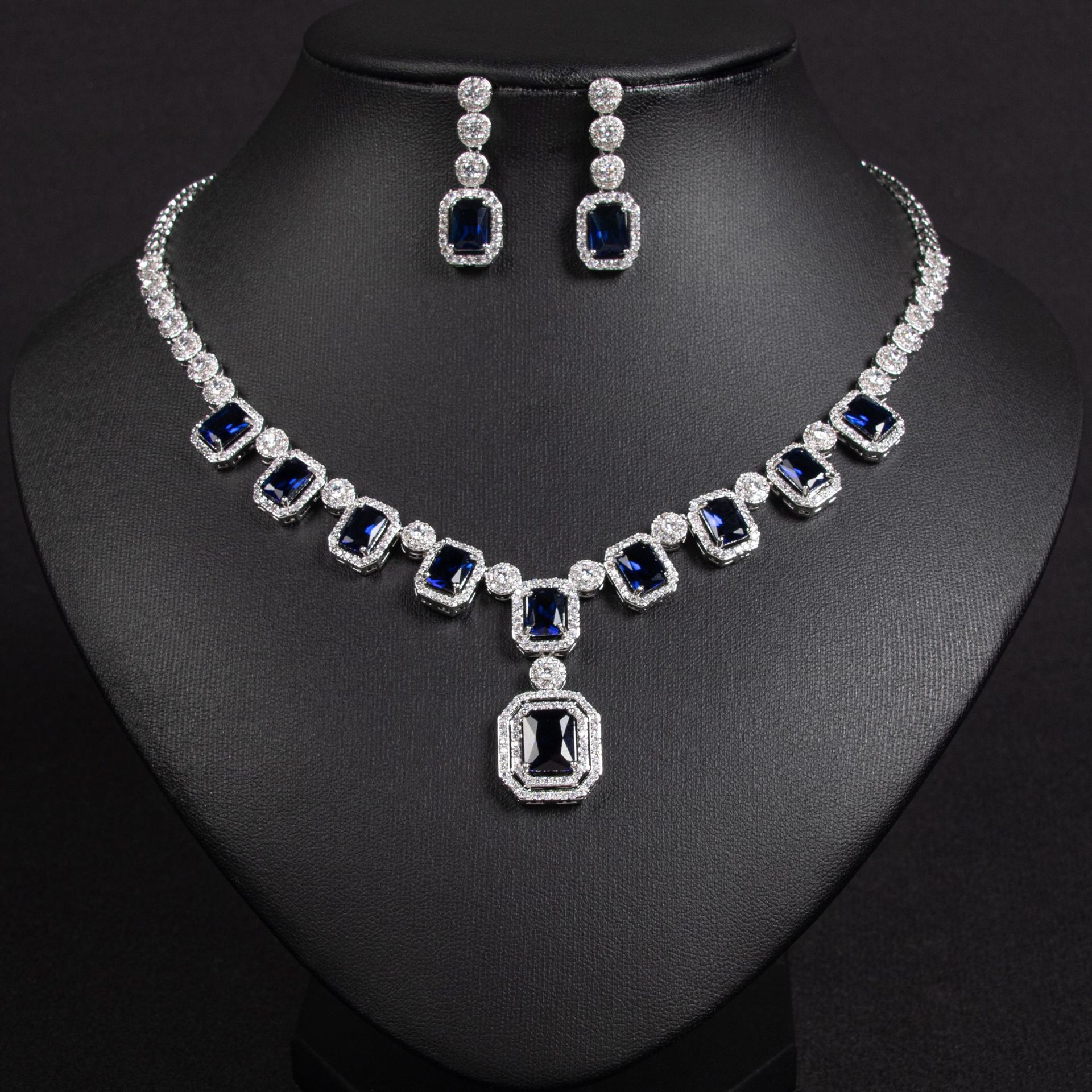 Zircon jewelry set