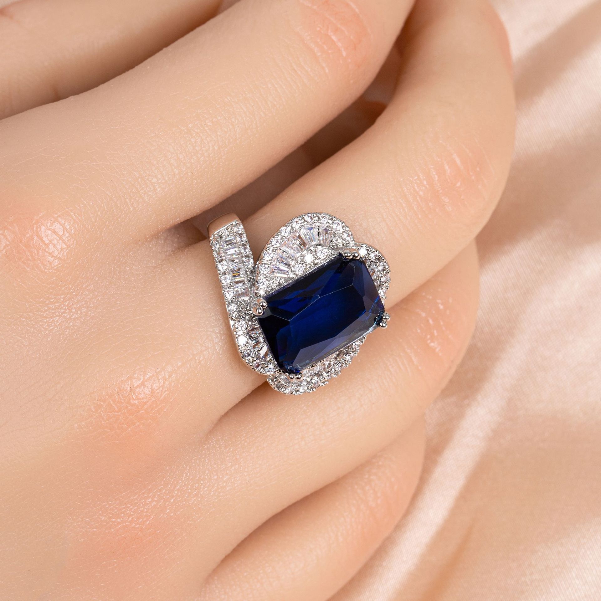New high quality creative zircon ring