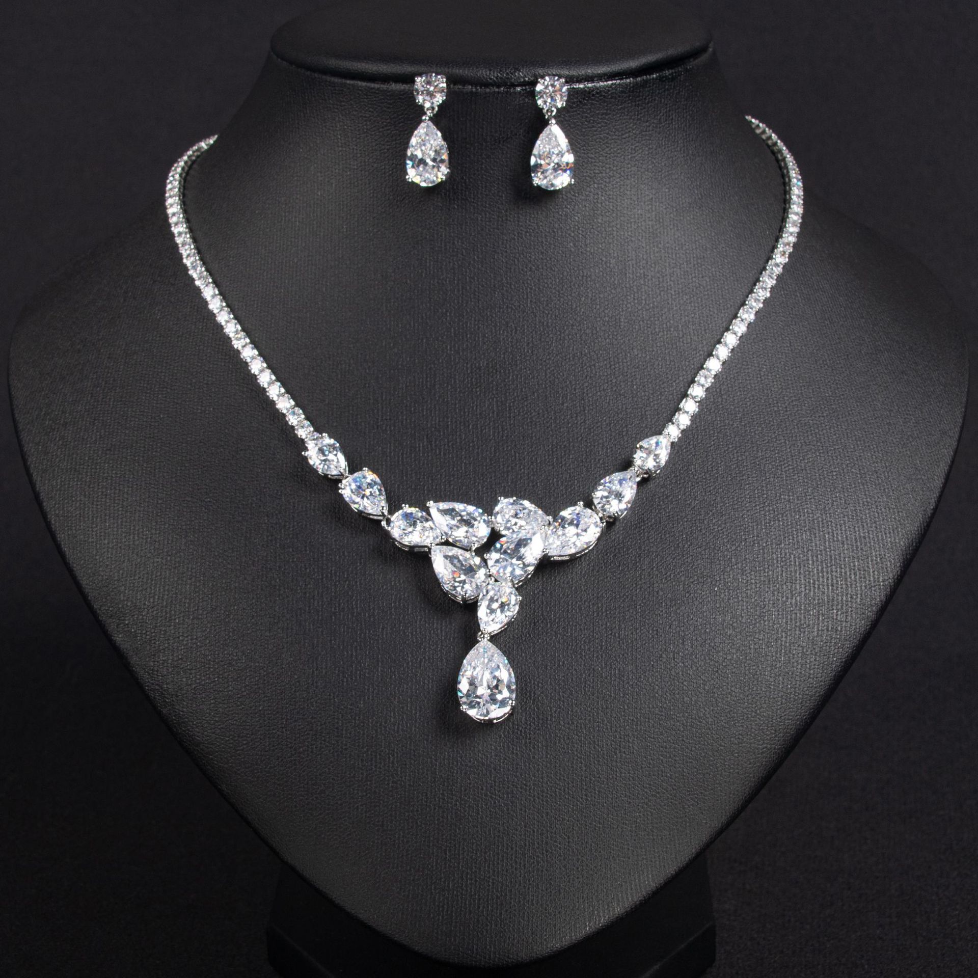 Zircon jewelry set