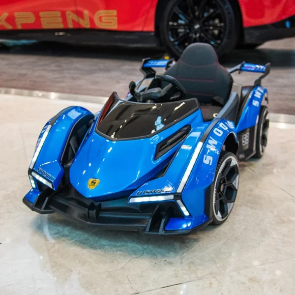 Rechargeable electric car for children aged 1 to 5 years