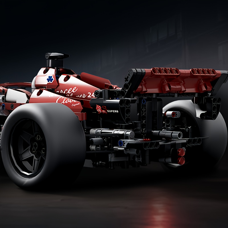 Black/Red Formula 1 Racing Car Model Building Kit – 1:10 Scale