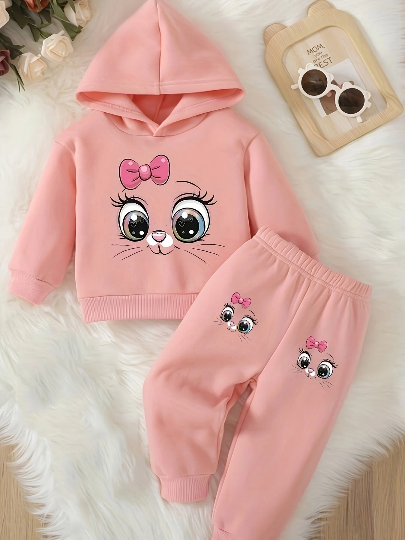Fleece set for girl: sweatshirt with cat print and pants