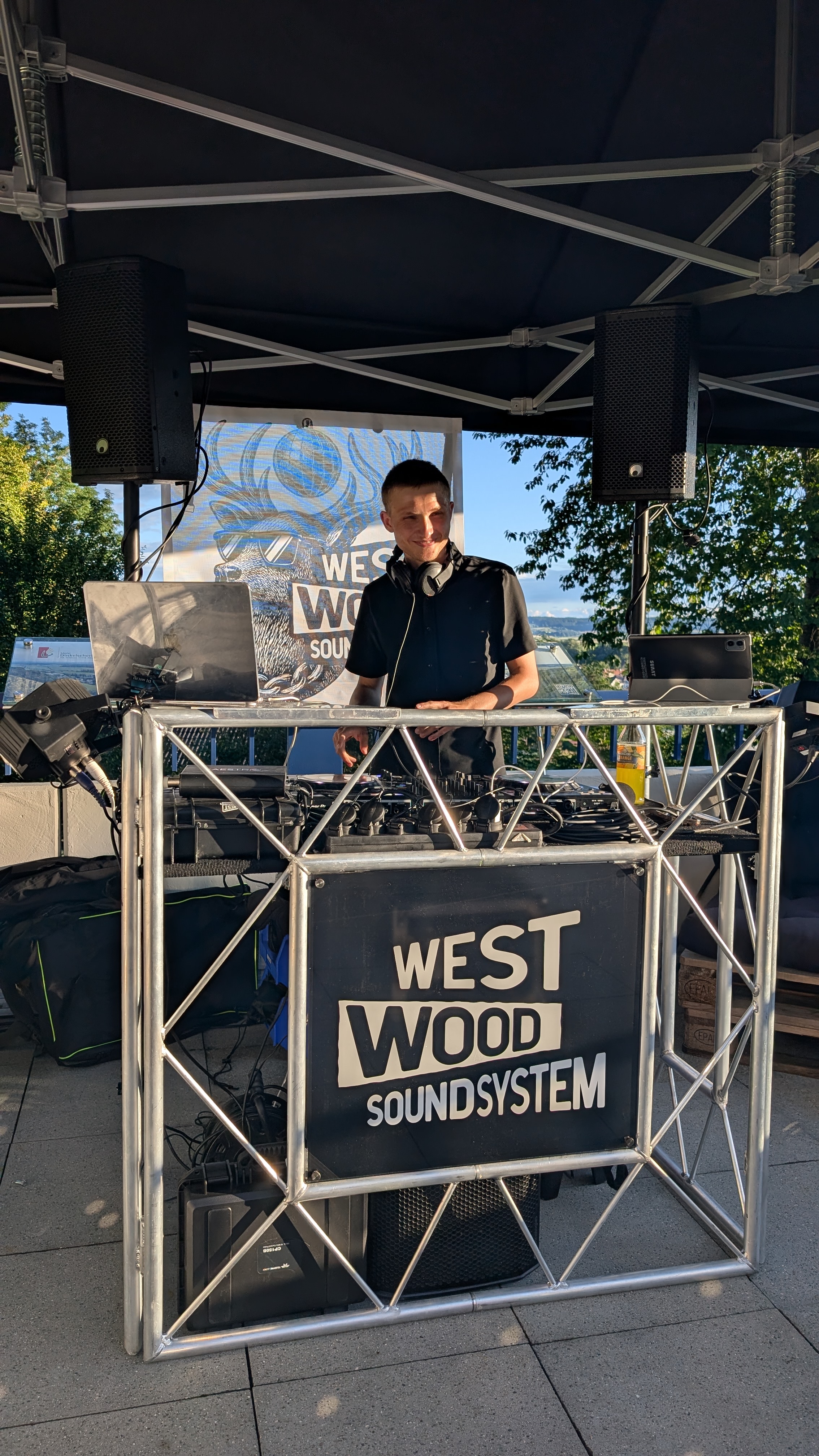 DJ Table