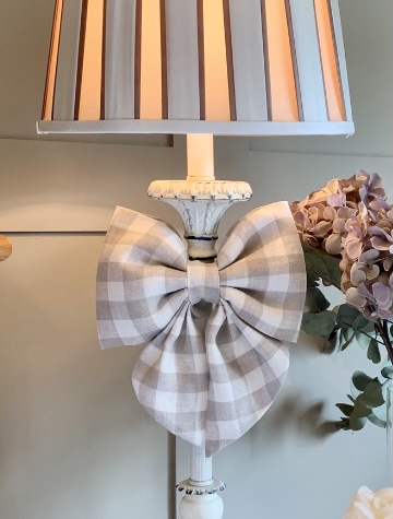 Linen Bow