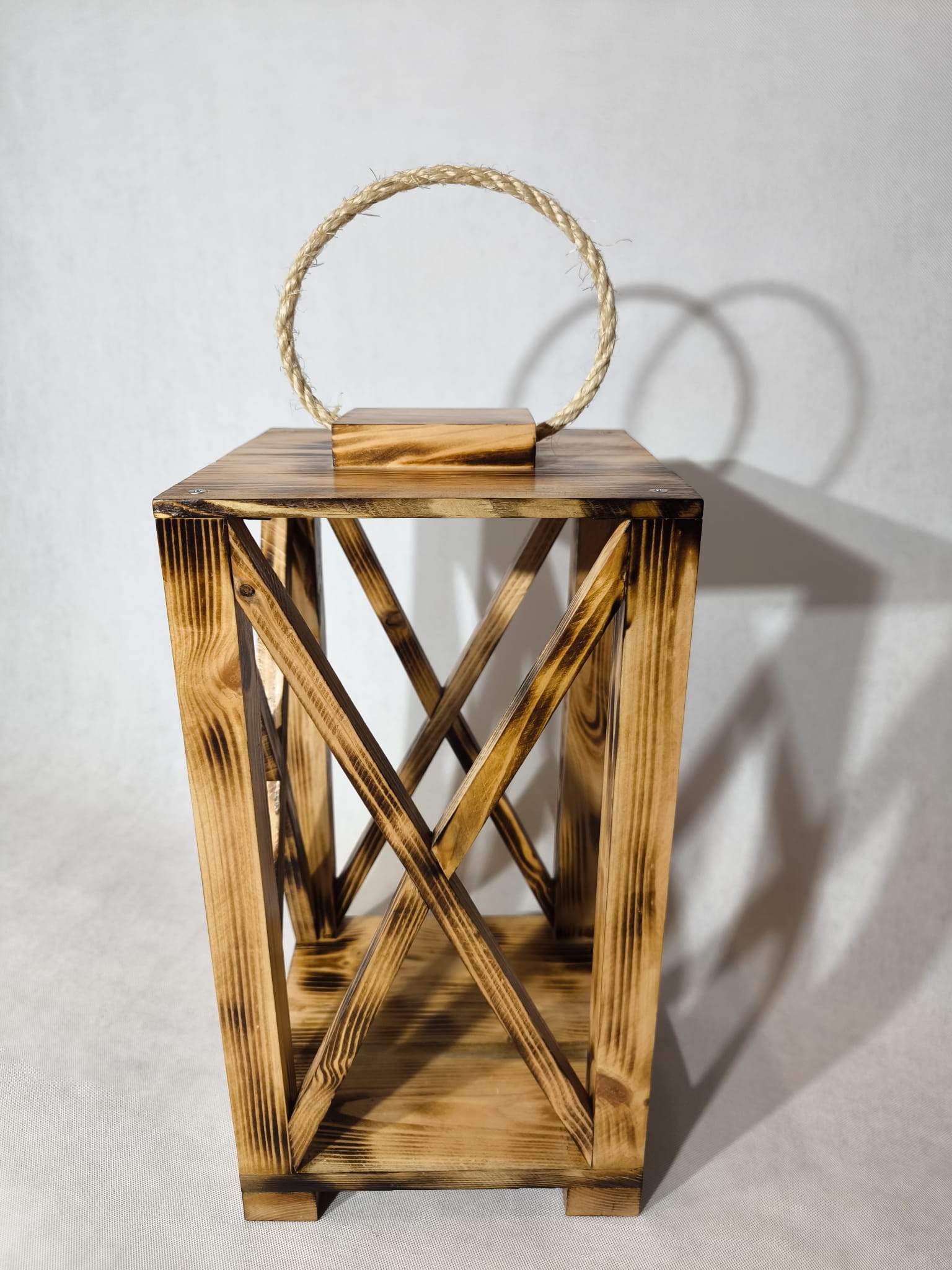 Drewniany lampion Łuna