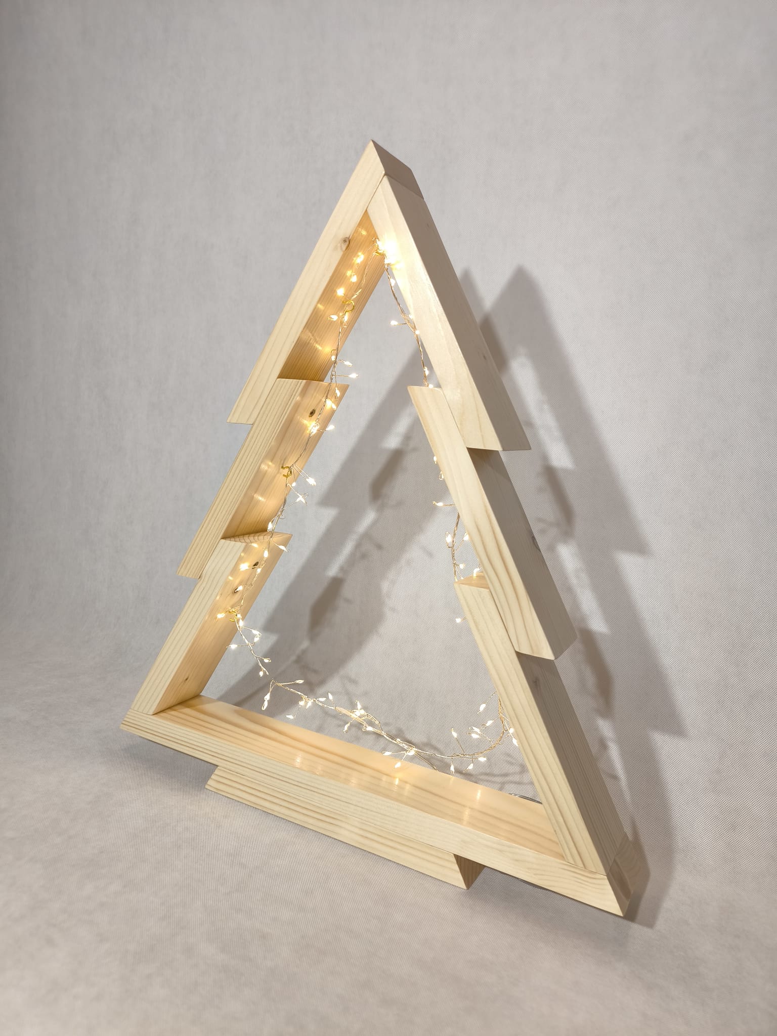 Drewniane stojaki choinkowe