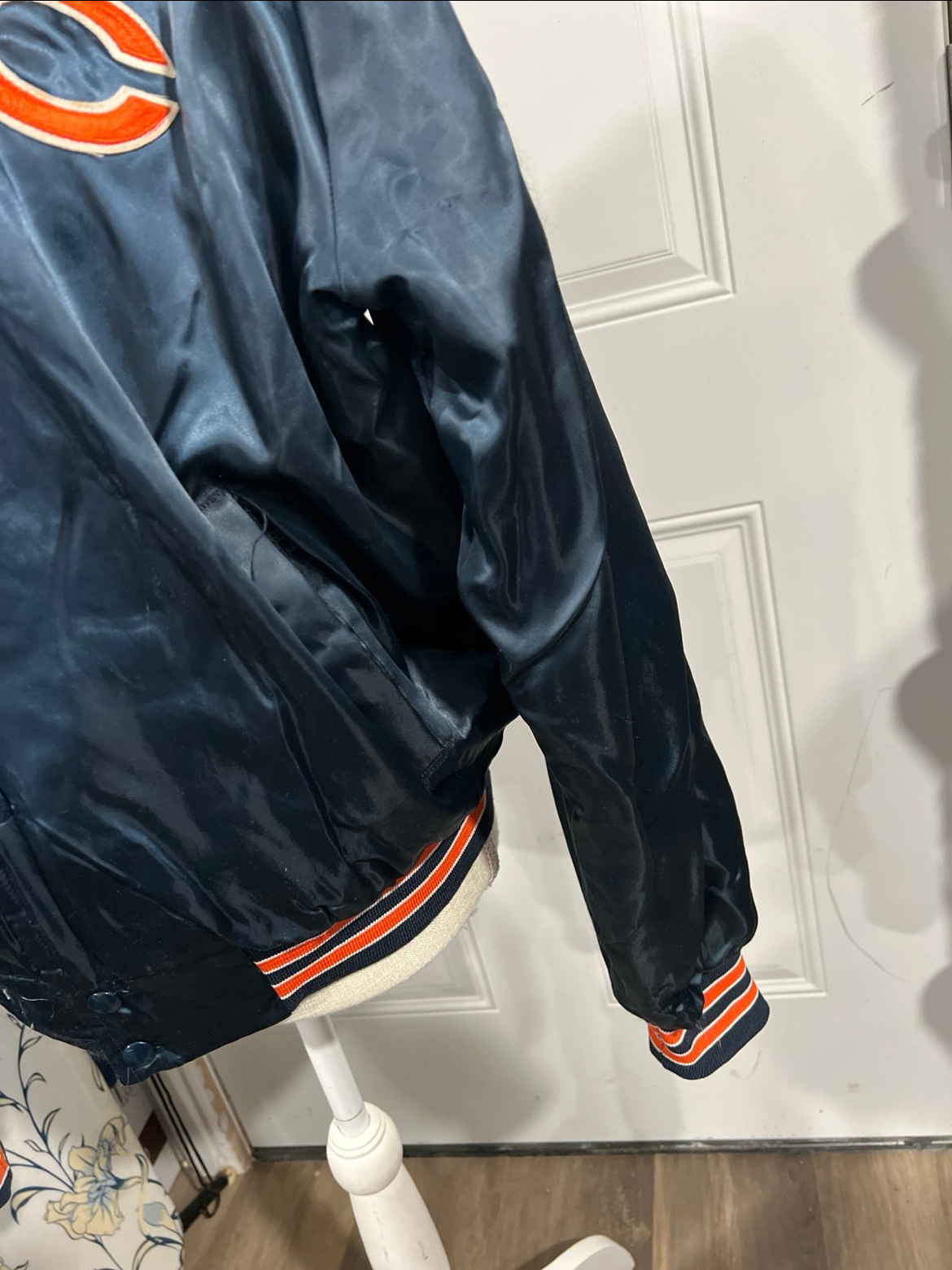 VINTAGE 80's Chicago Bears Satin Bomber Jacket