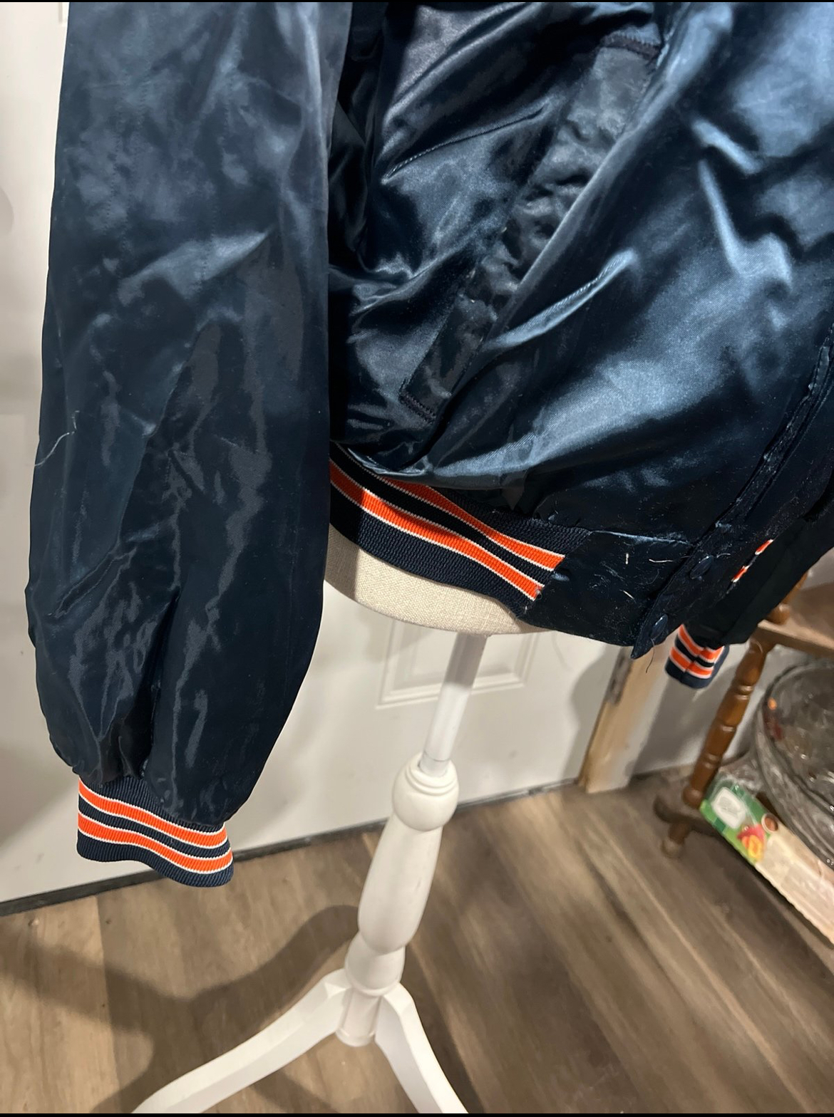 VINTAGE 80's Chicago Bears Satin Bomber Jacket