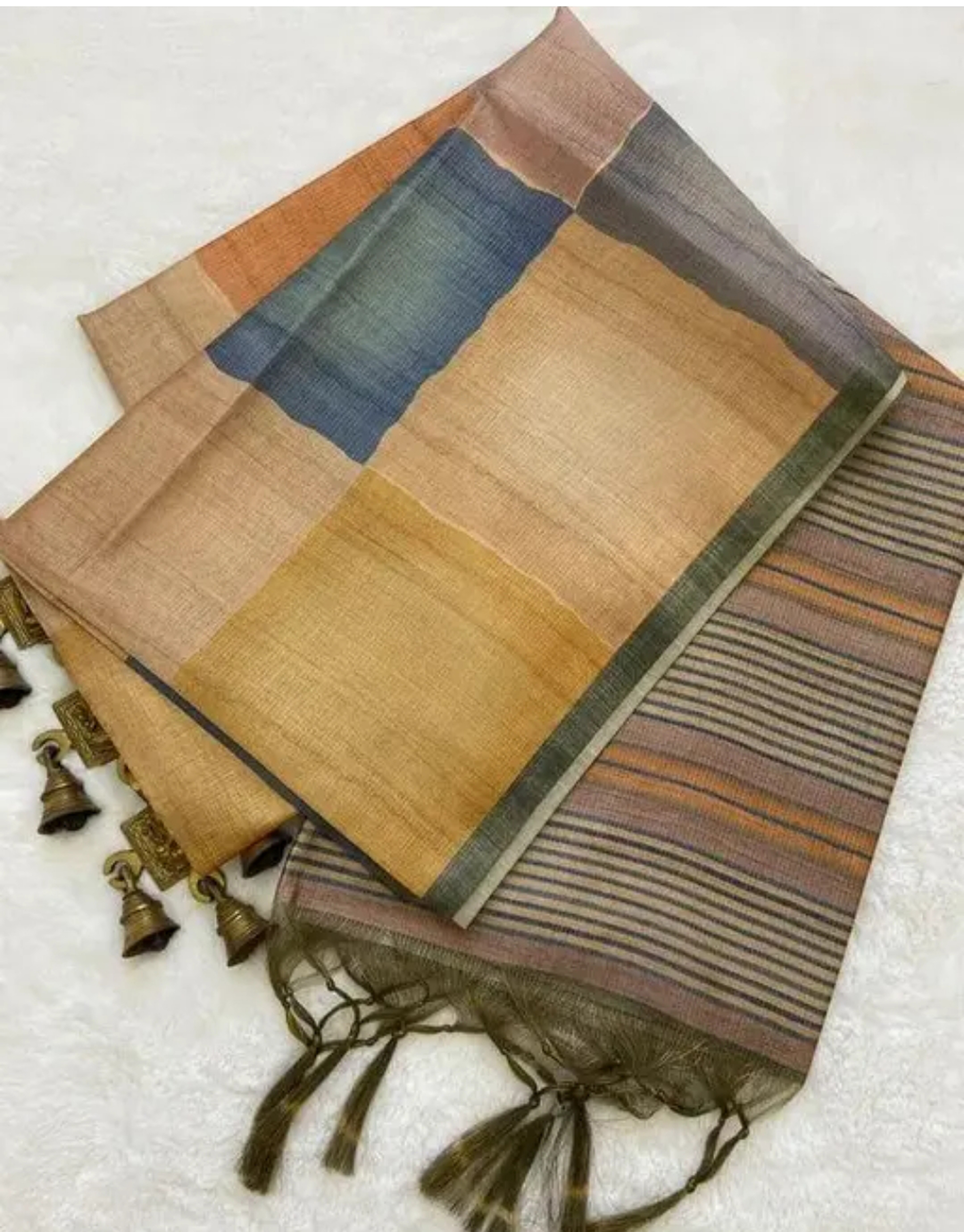 Matka Tussar Zari Border Saree Pasa Design   