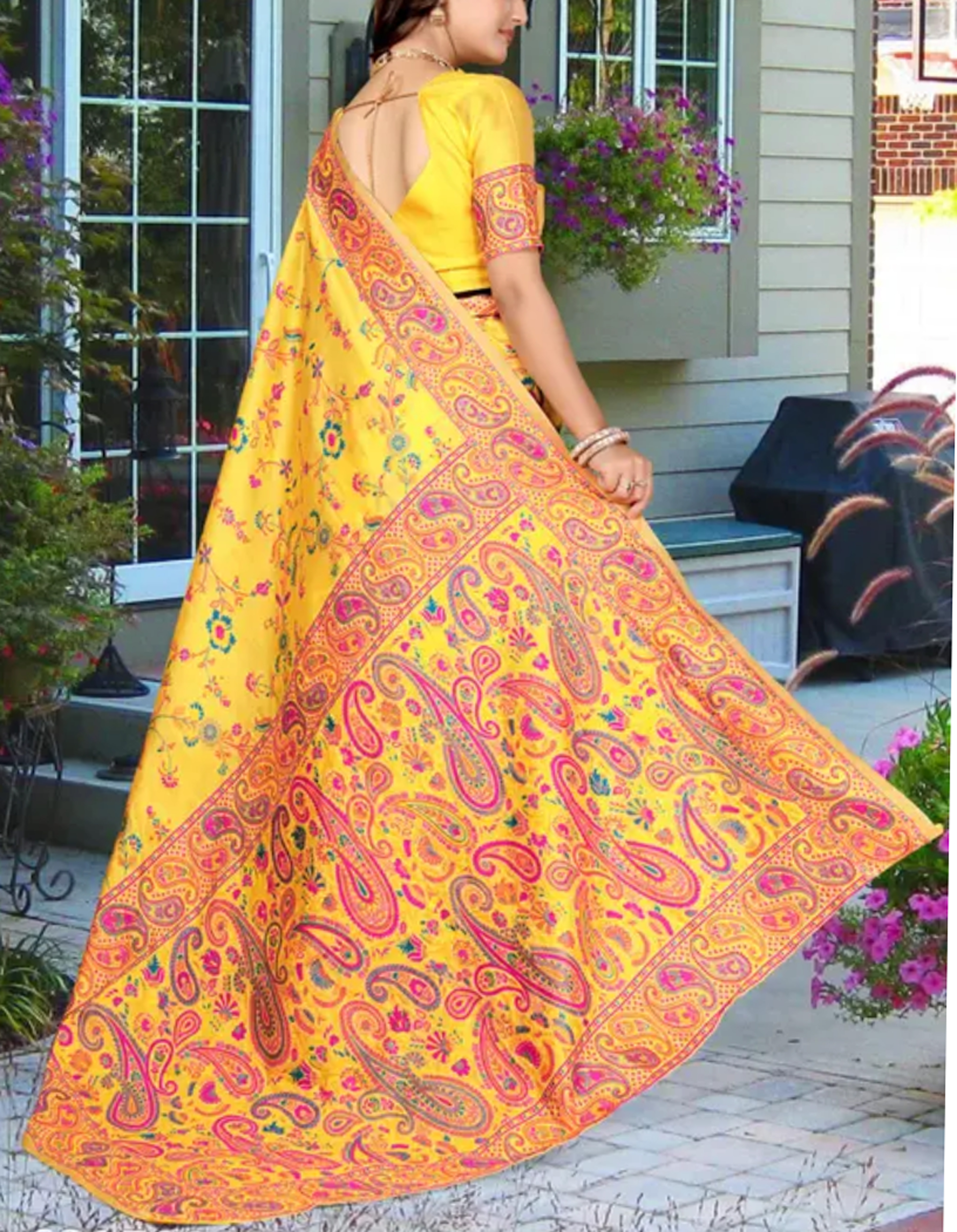 Kashmiri Pashmina Silk Sarees With Jalar on Pallu - Black Orange