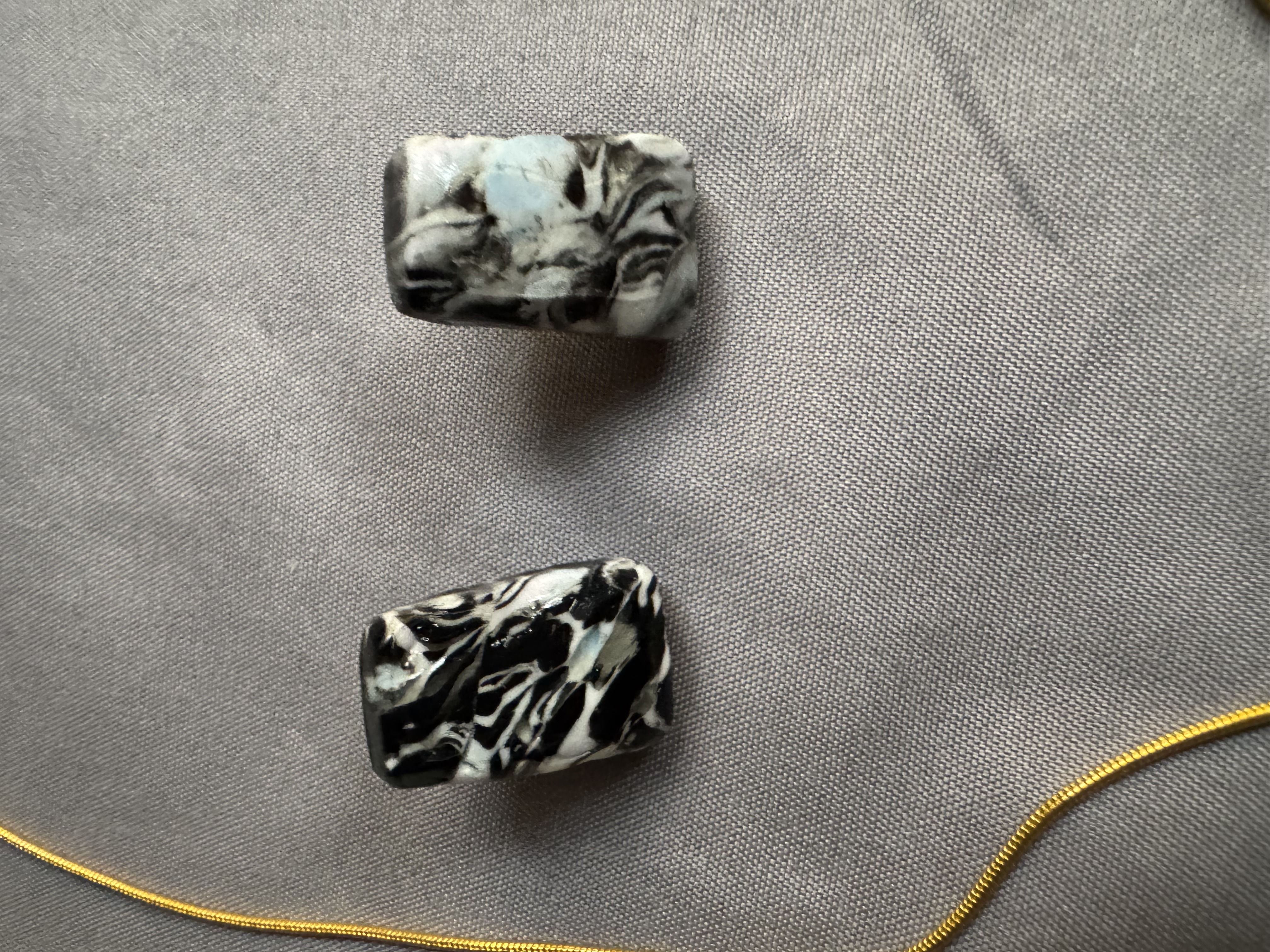 Star-shaped Pendant and Heart-shaped Post Earrings