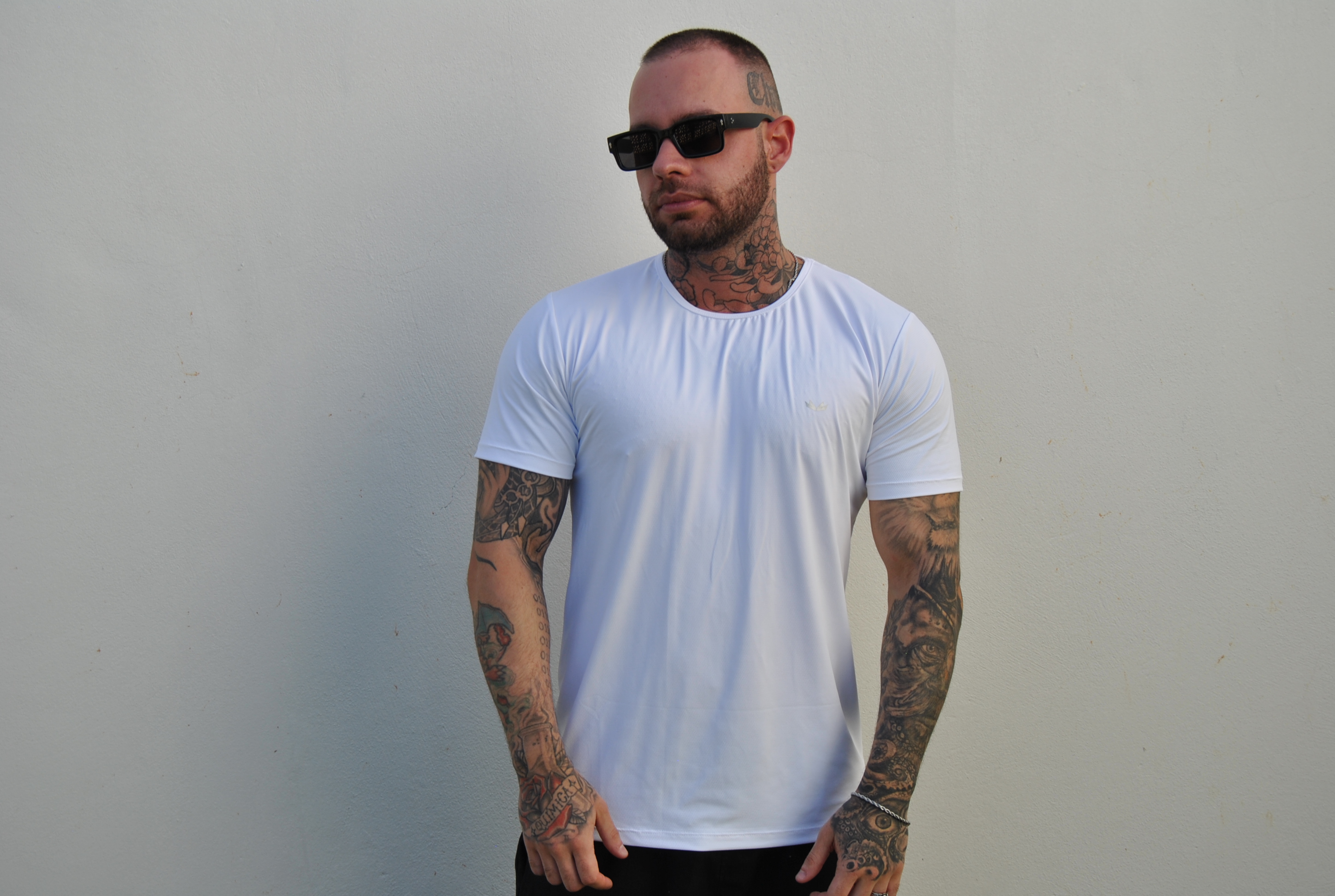 Camiseta branca masculina