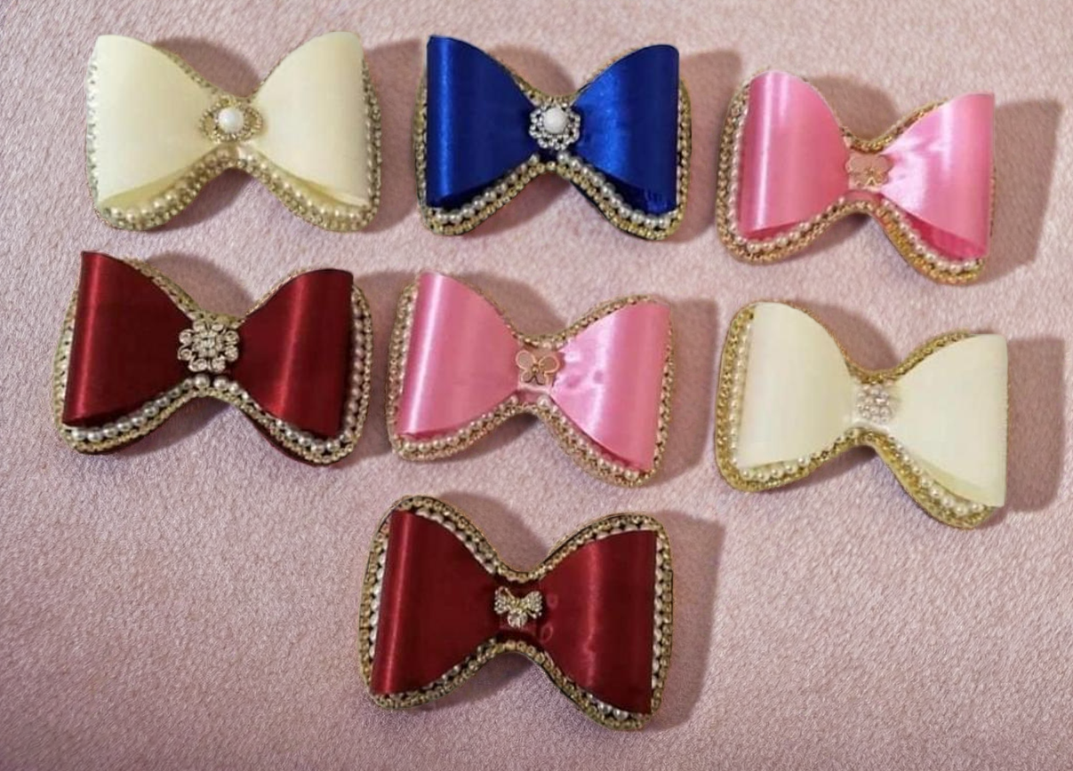 Laços de cetim decorados