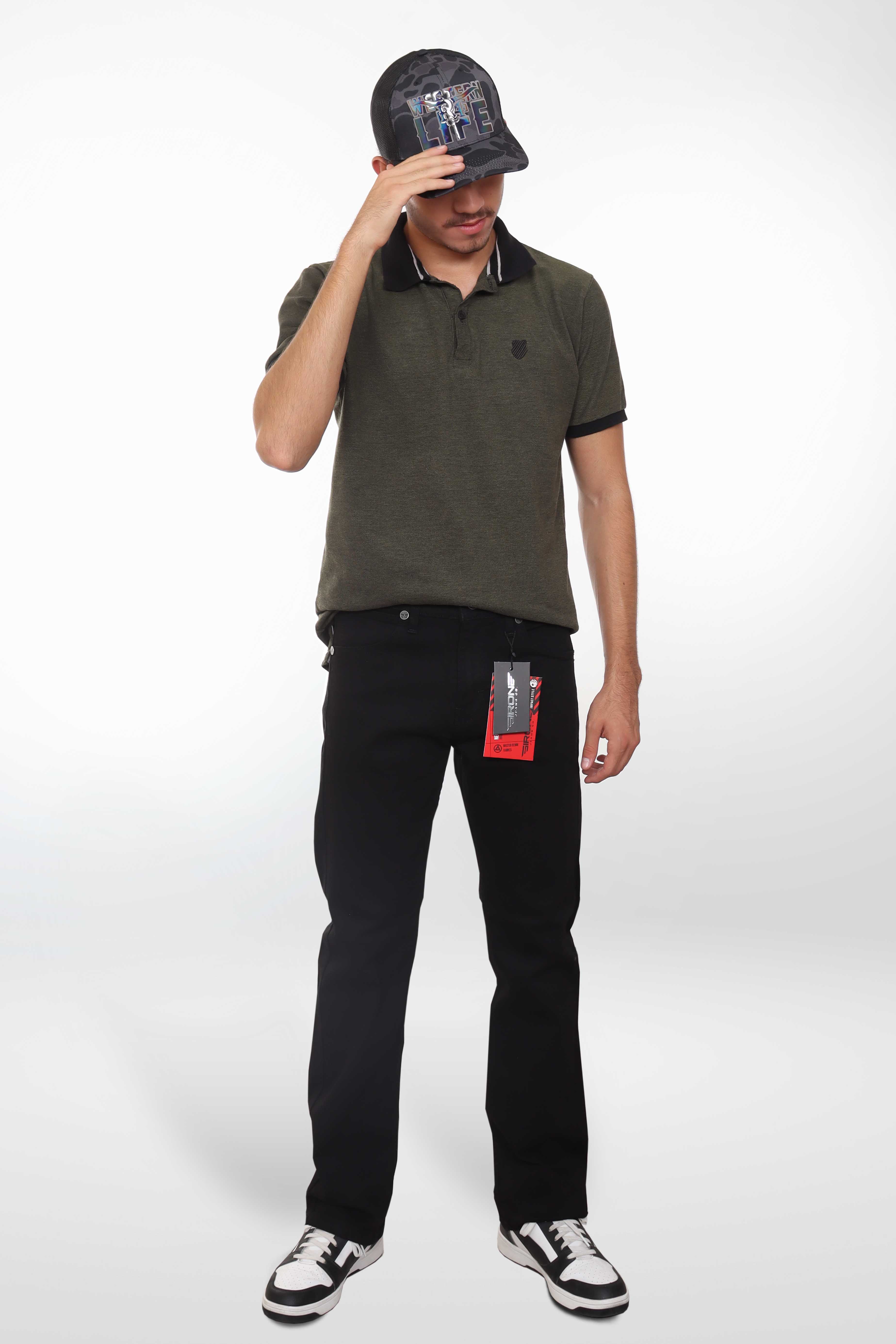 Jeans straight negro liso para hombre