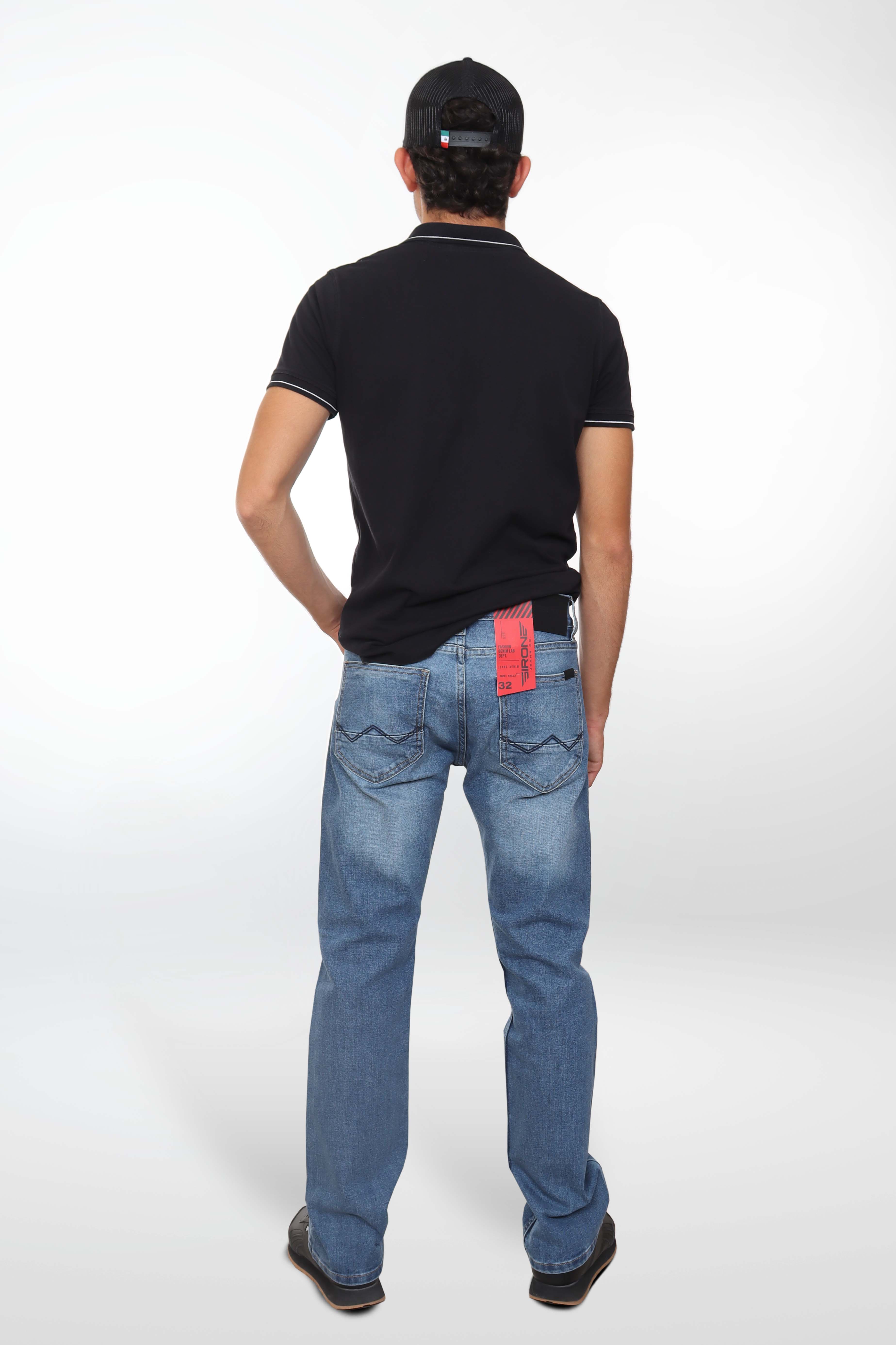 Jeans straight blue clear liso con lavado 