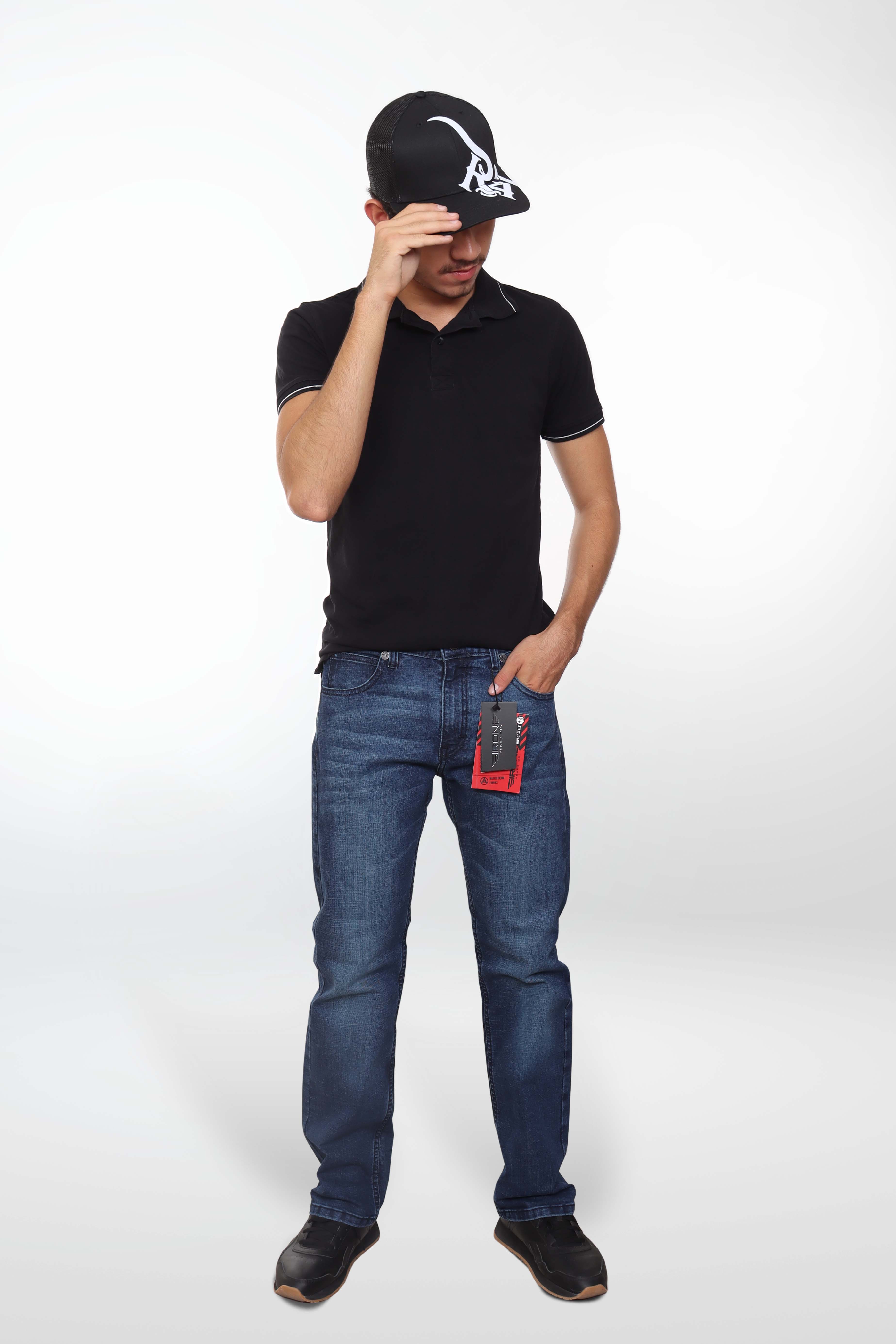 Jeans straight blue navy liso lavado intenso