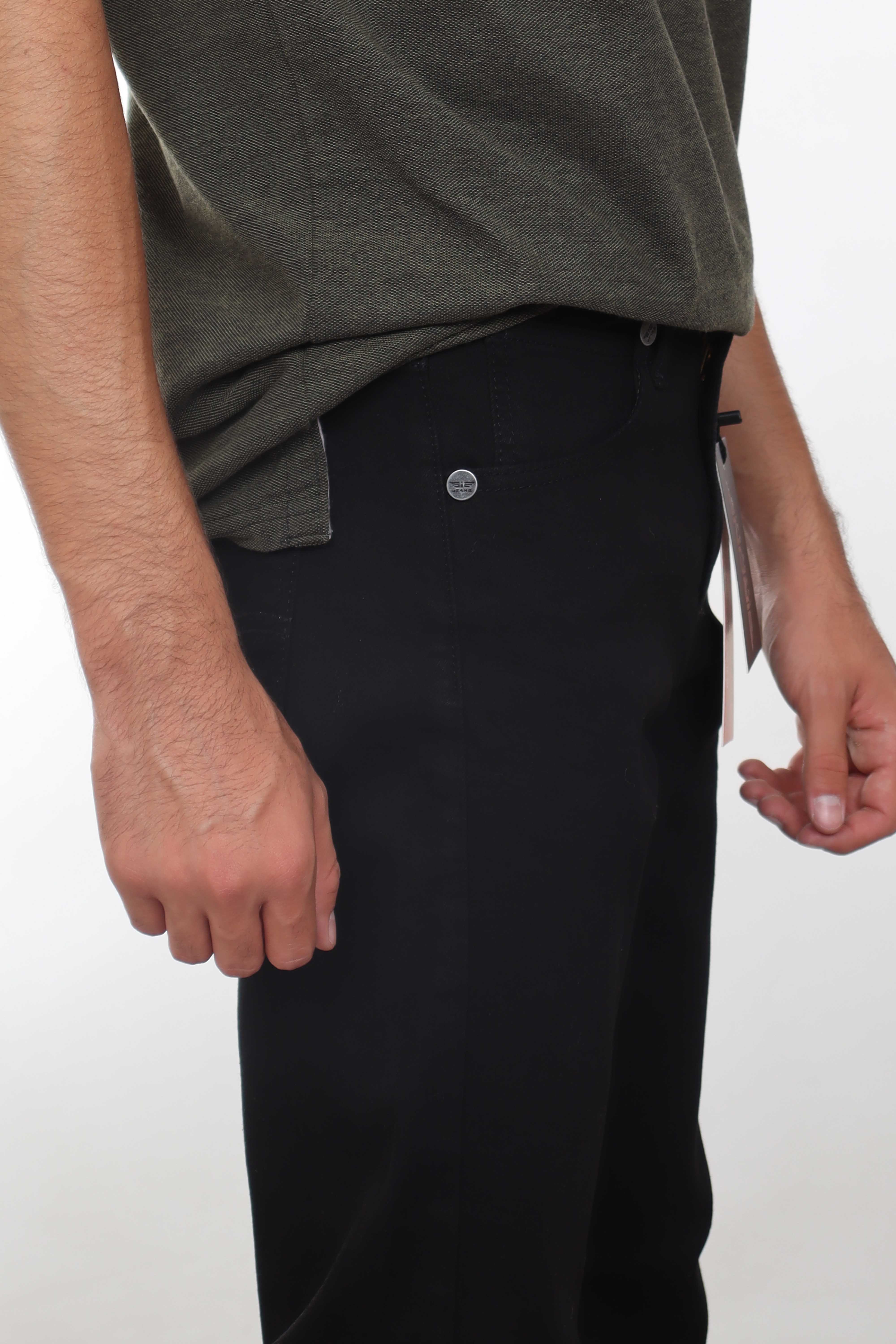 Jeans straight negro liso para hombre