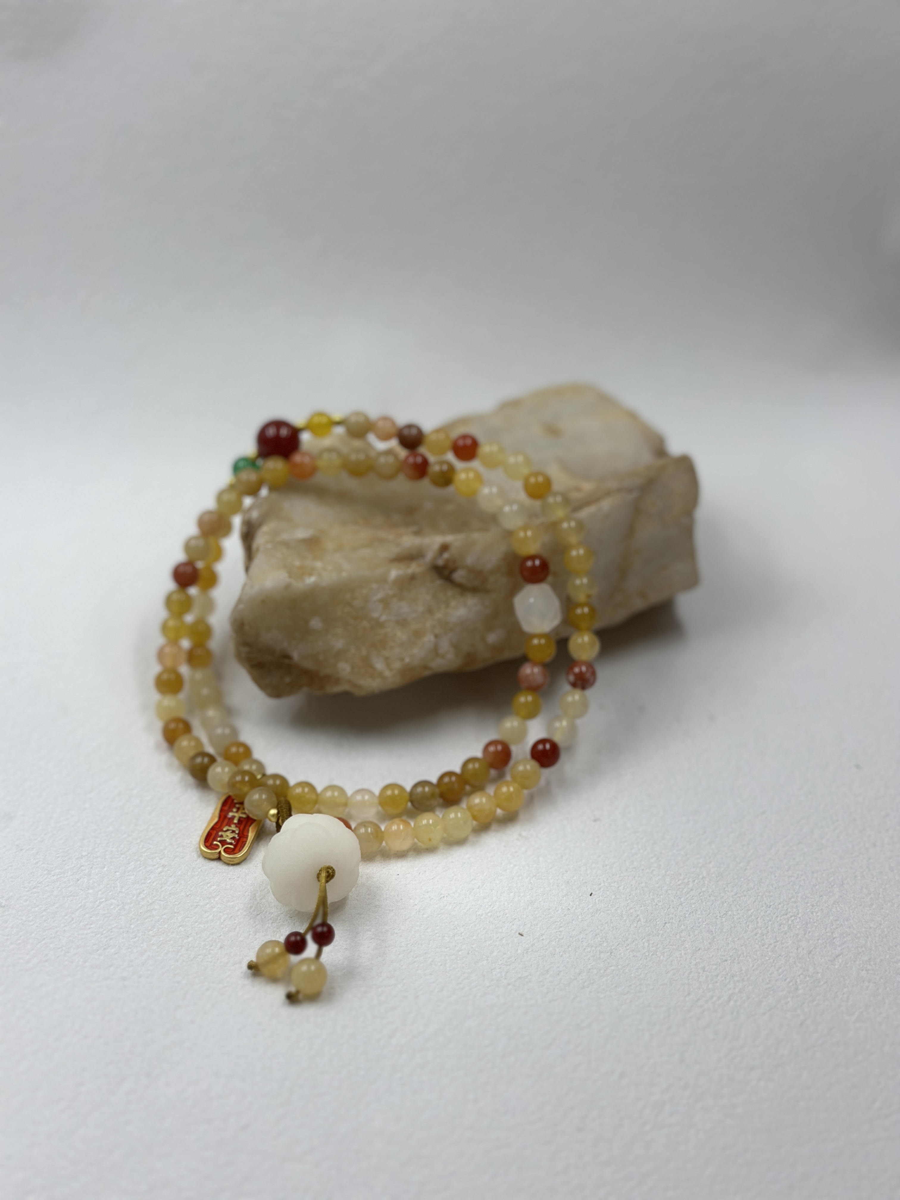 Natural Golden Jade & Bodhi Lotus Bracelet (6mm)