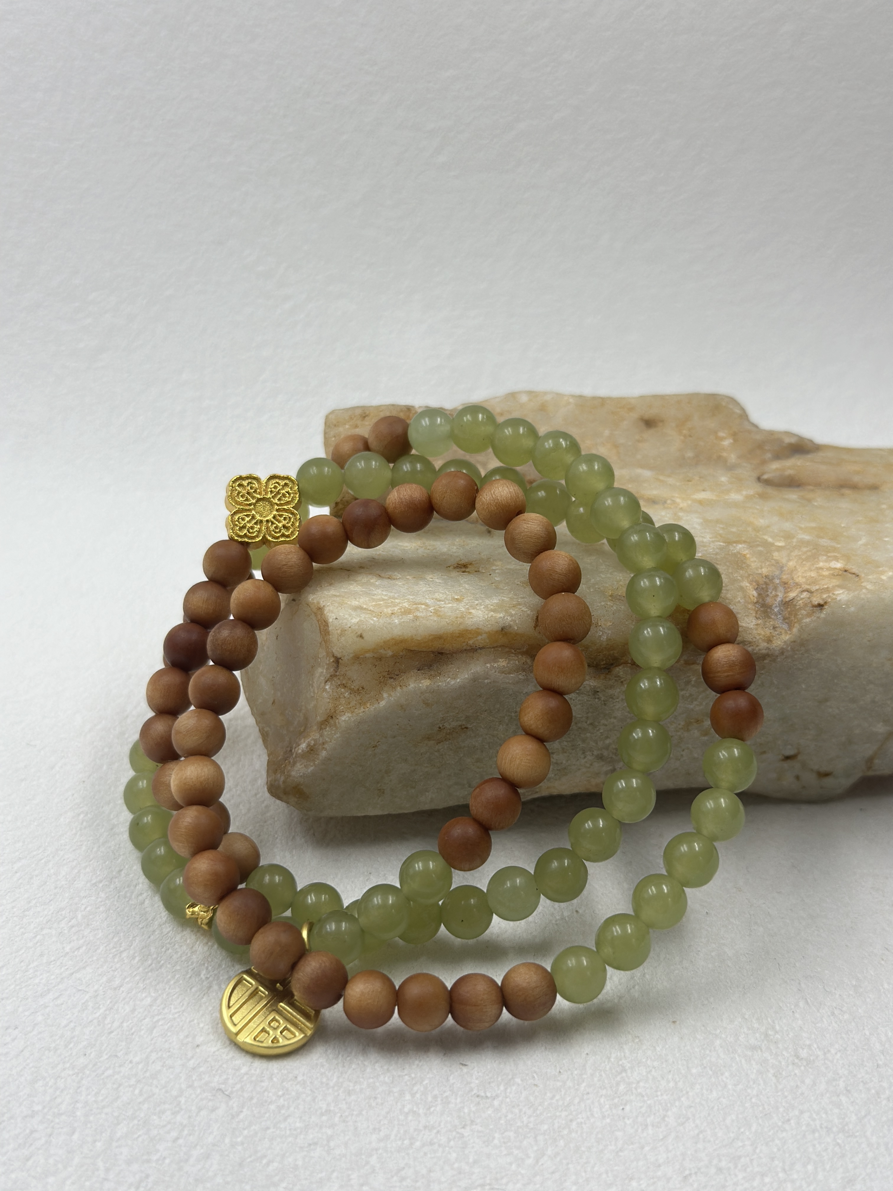 Old Mountain Sandalwood & Hetian Jade Bracelet (6mm)