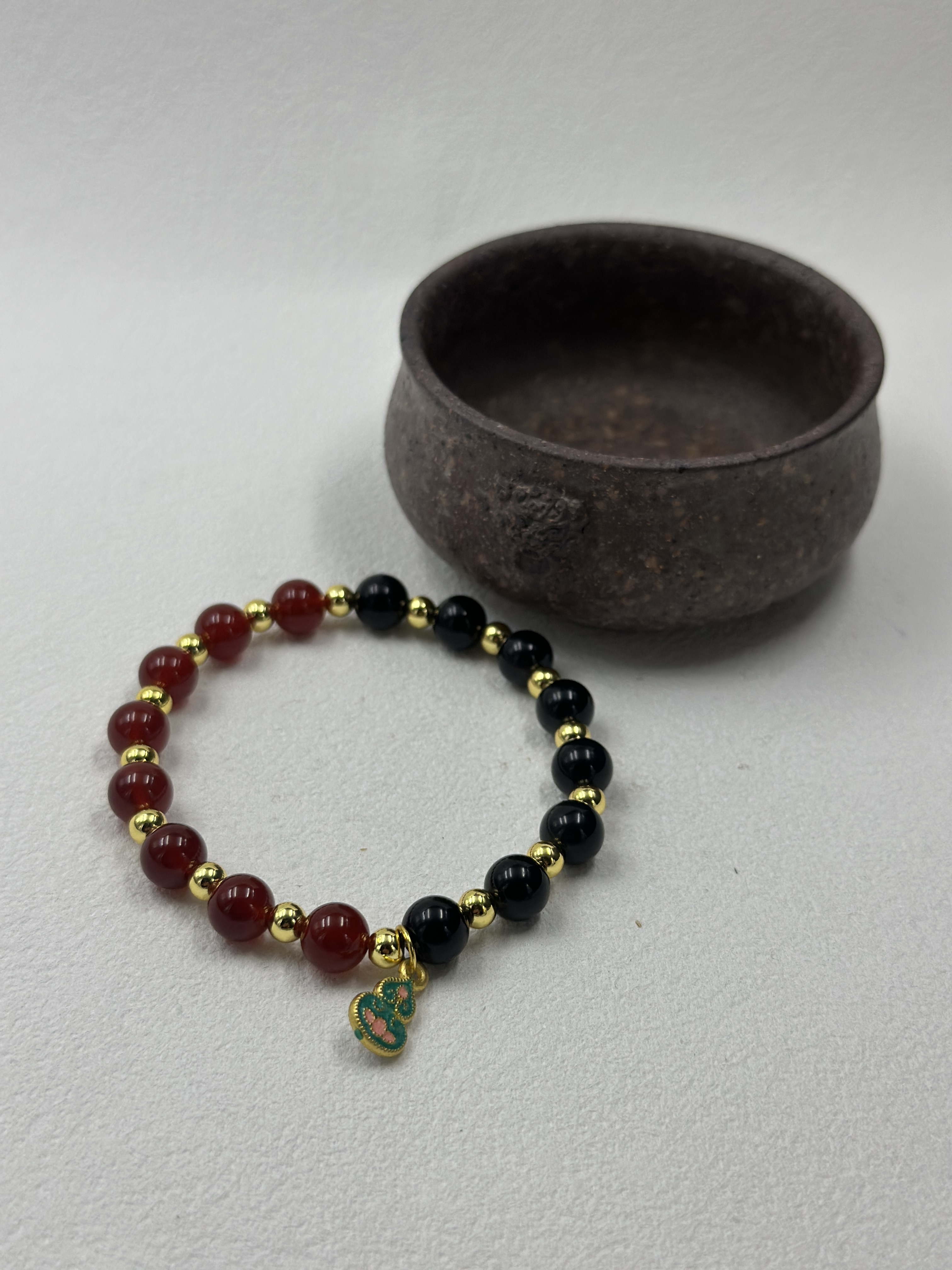 Red Agate & Obsidian Bracelet (8mm)