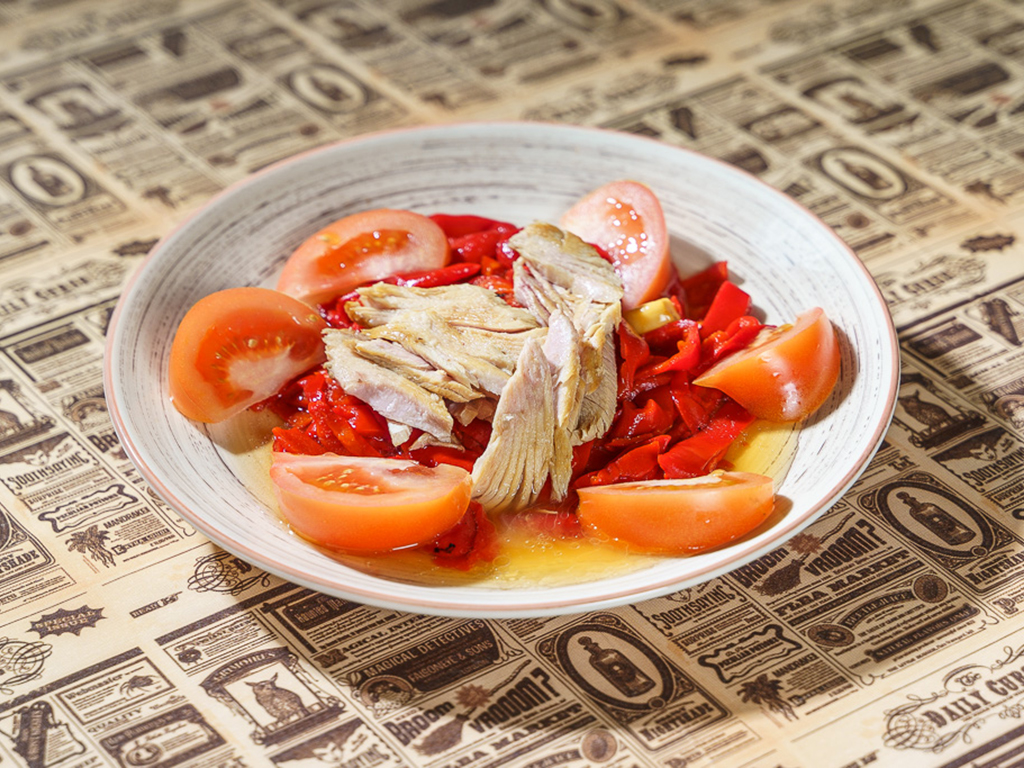 Pimientos con Ventresca